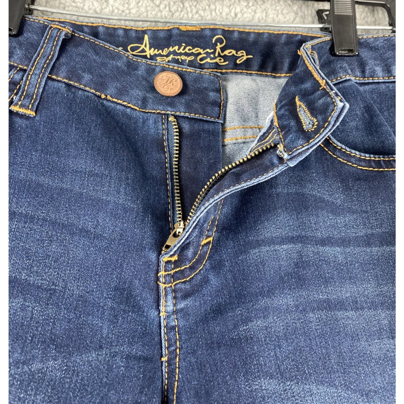 Vintage American Rag Cie Jeans Women Blue Size 11 Slim Straight Leg Wash Denim 31-41 Regular Comfort Zipper Button Size 32" / US 10 / IT 46 - 3 Thumbnail