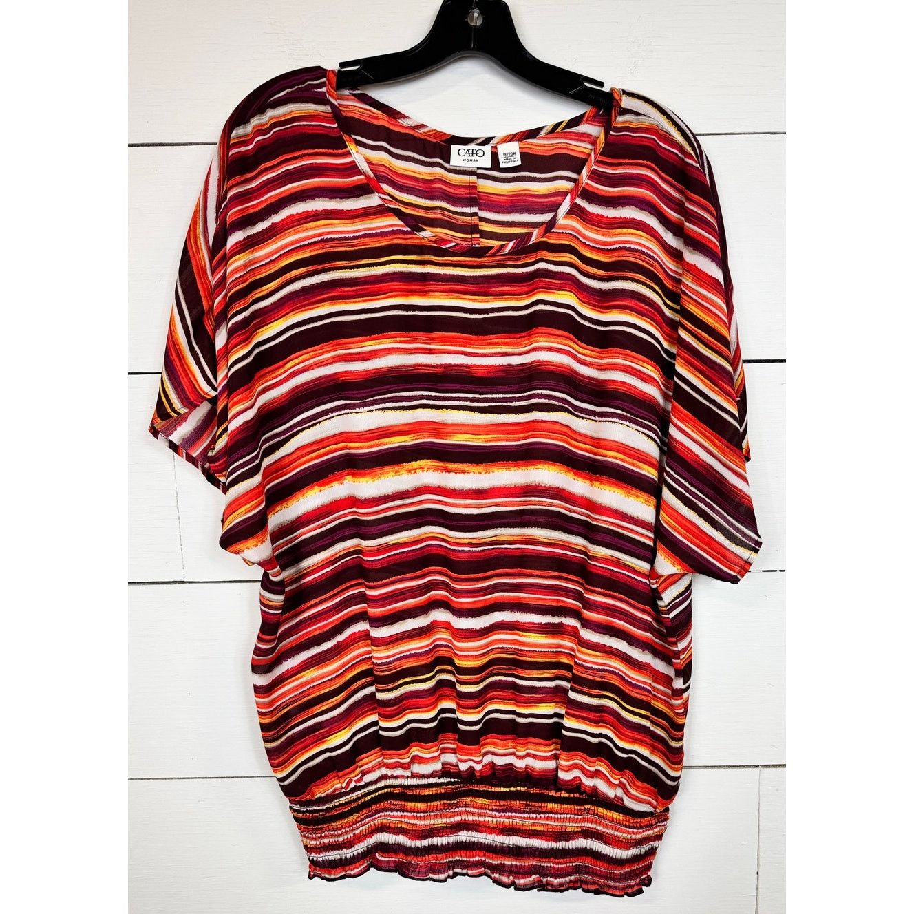 Other Cato Short Sleeve Blouse Women's Size 18/20W Size XXL / US 16-18 / IT 52-54 - 1 Thumbnail