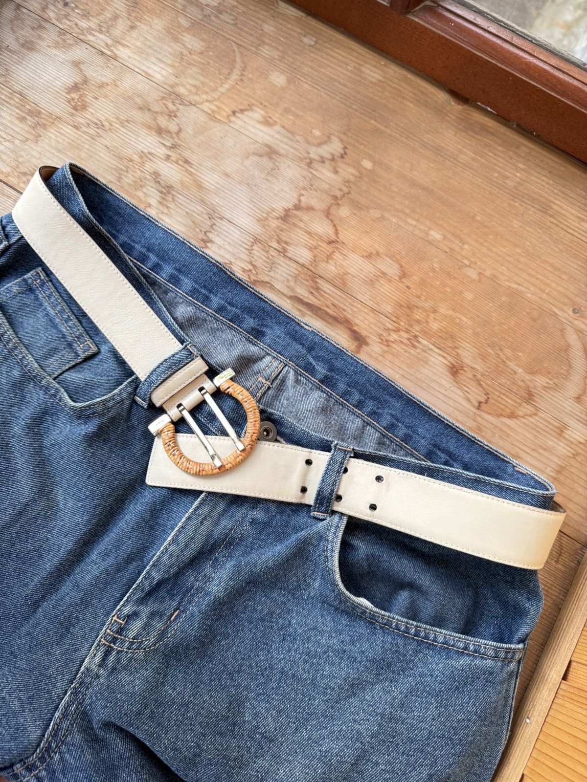 Salvatore Ferragamo × Vintage Salvatore Ferragamo vintage beige belt leather wmns Size ONE SIZE - 1 Thumbnail