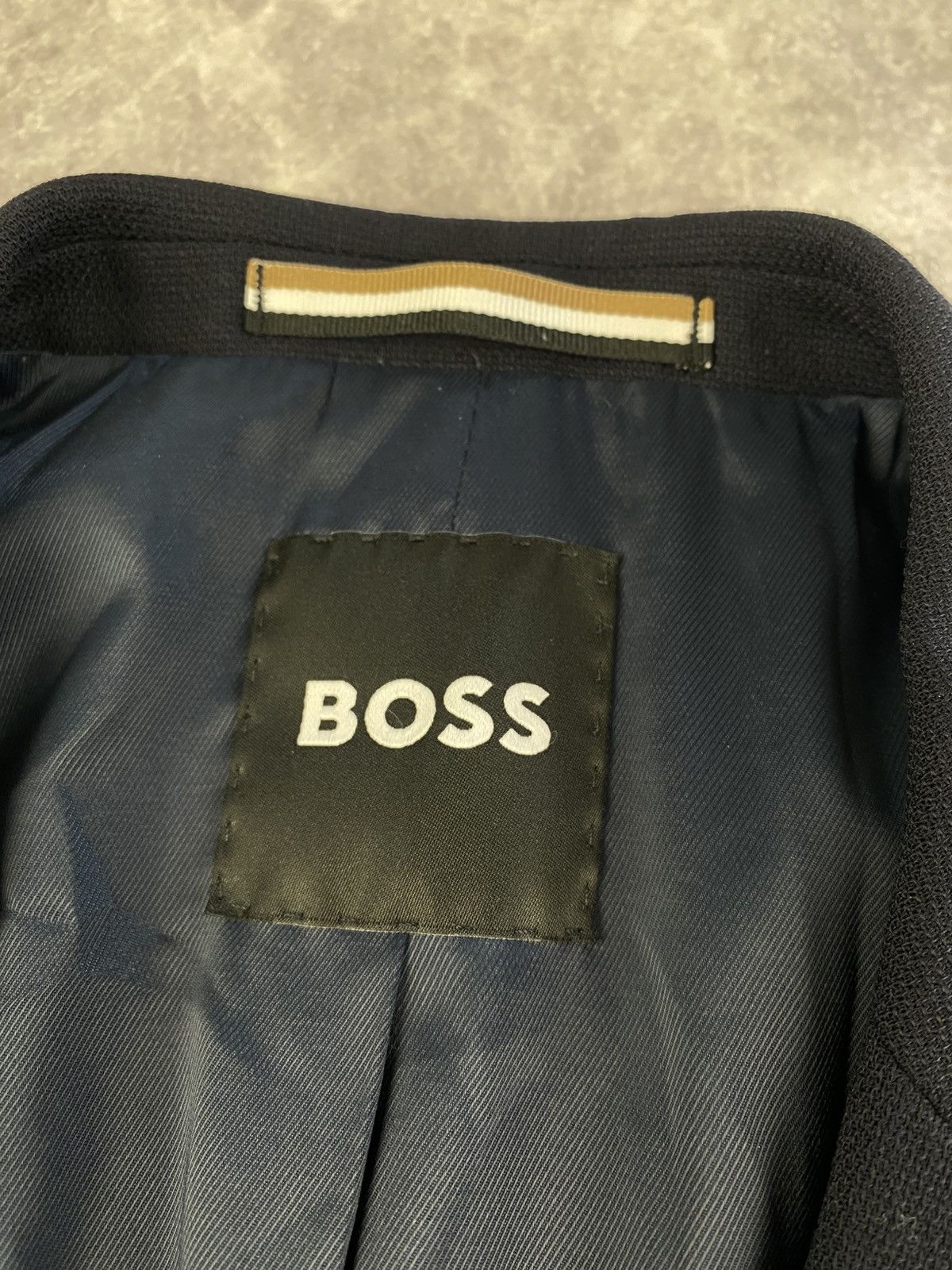 Hugo Boss Hugo Boss Dark Blue 2 button Blazer Size: 48 Size 48R - 2 Thumbnail