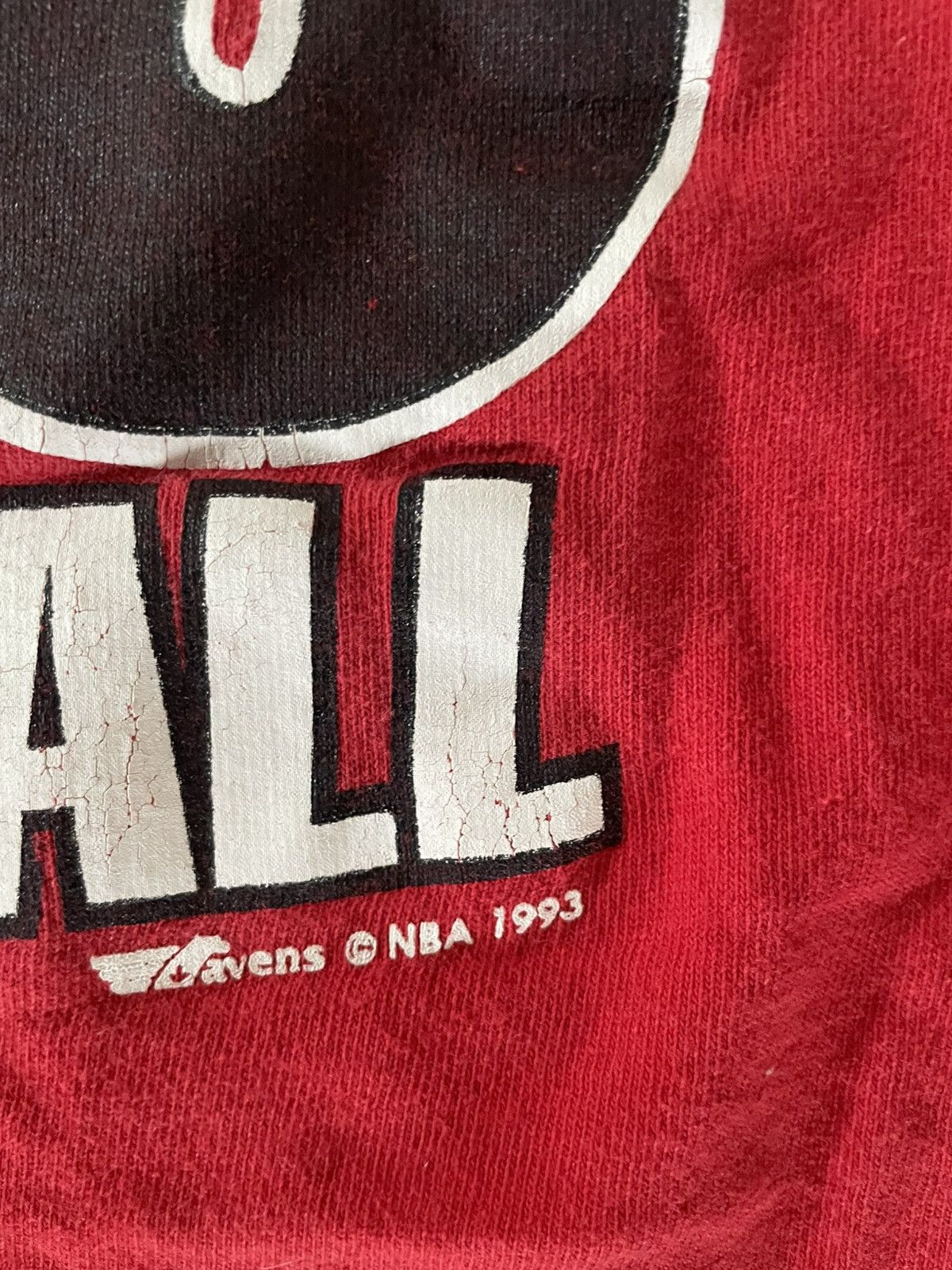 Fruit Of The Loom × NBA × Vintage Vintage 1993 Fruit Of The Loom Chicago Bulls Big Logo Tee Size US S / EU 44-46 / 1 - 3 Thumbnail