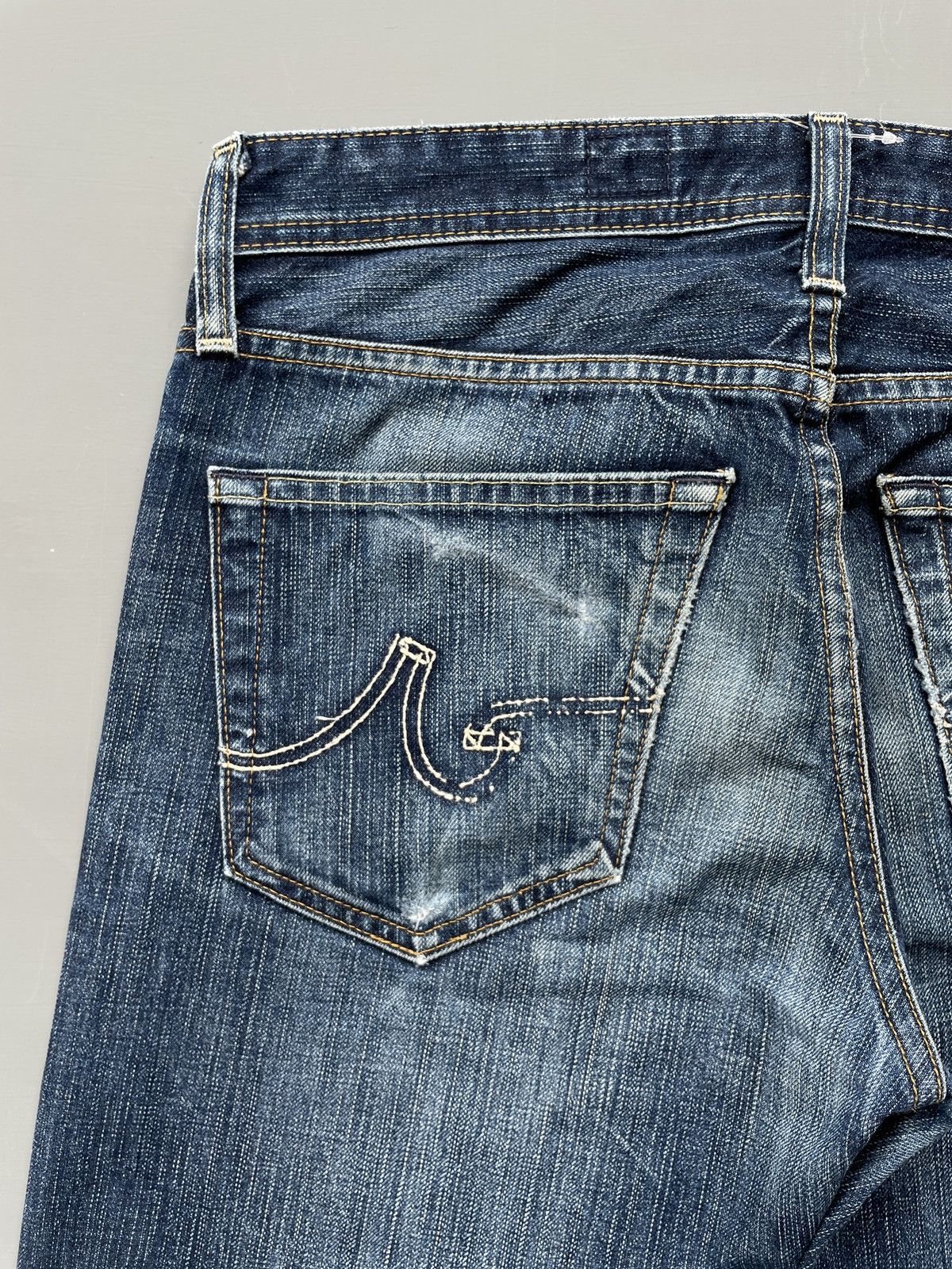 AG Adriano Goldschmied AG Adriano Goldschmied Straight Leg Jeans (P122) Size US 31 - 9 Thumbnail