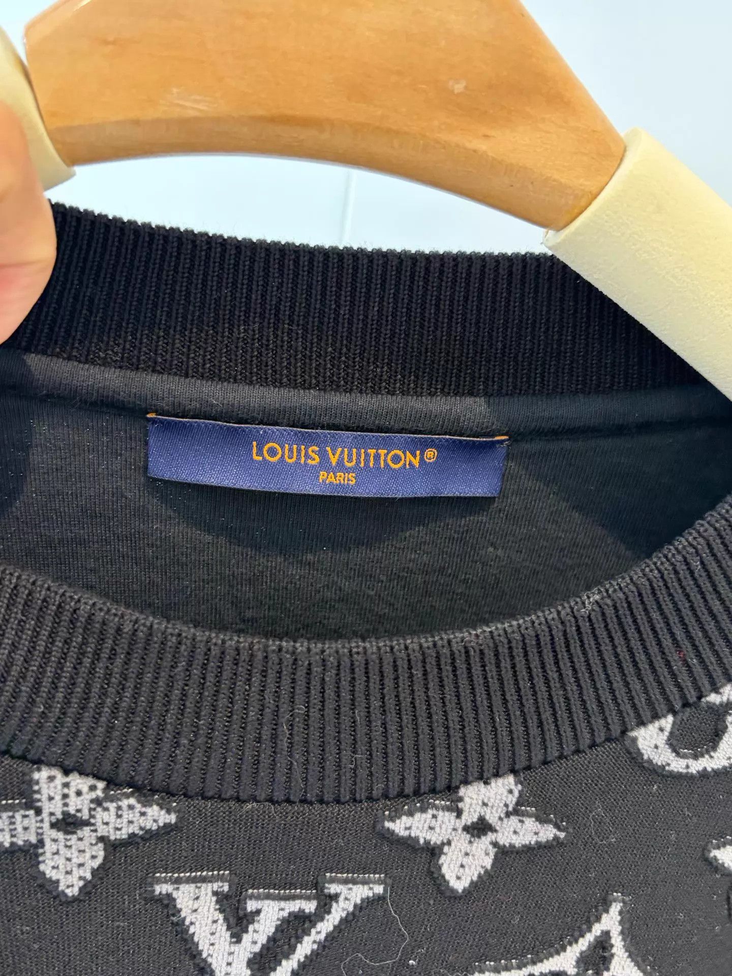 Louis Vuitton LV 23S logo space cotton sweatshirt XS mint Size US XS / EU 42 / 0 - 4 Thumbnail