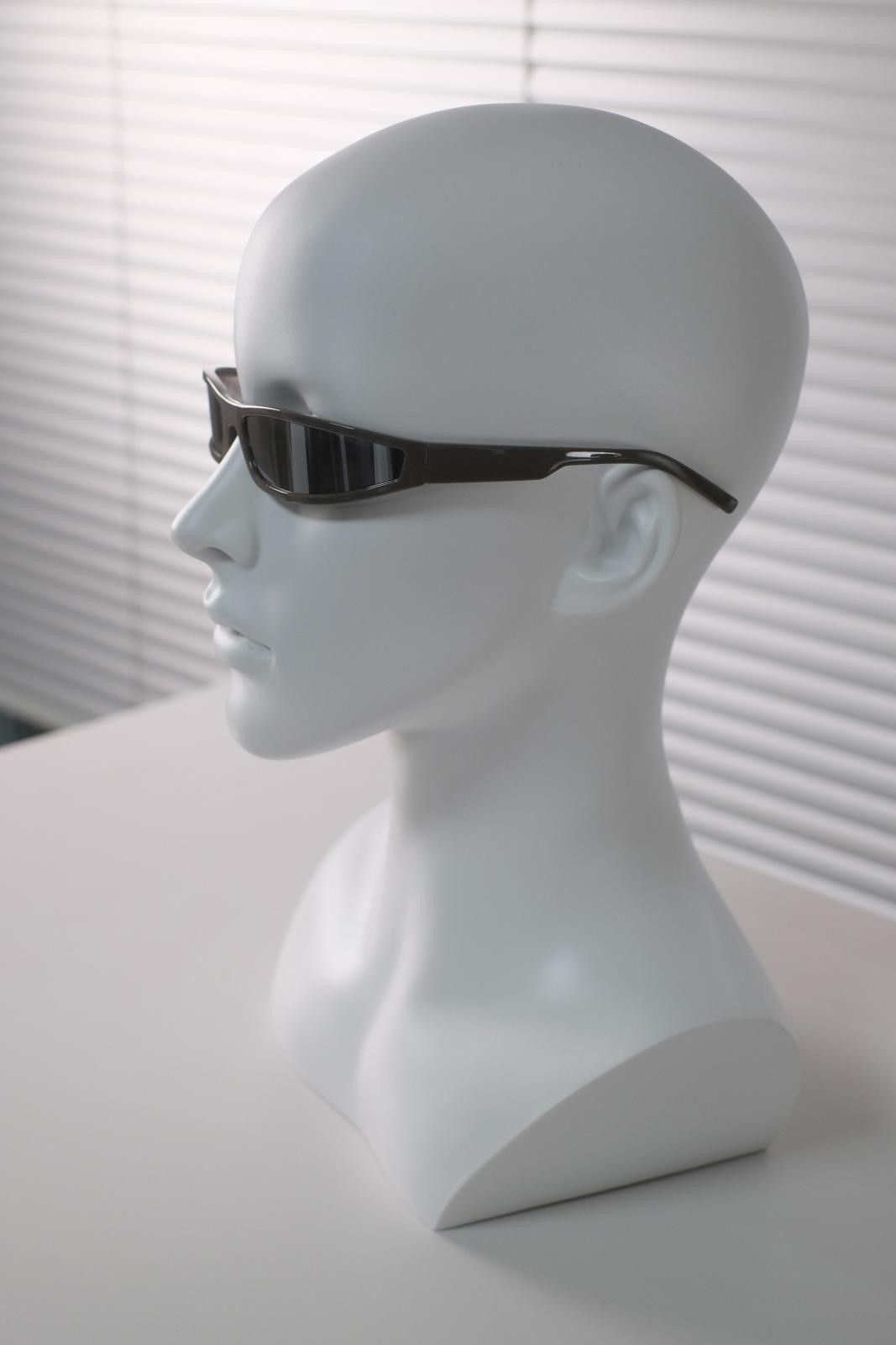 Japanese Brand Rare Vtg Y2k Avant Garde Future Sunglasses Black Unisex OS Size ONE SIZE - 3 Thumbnail