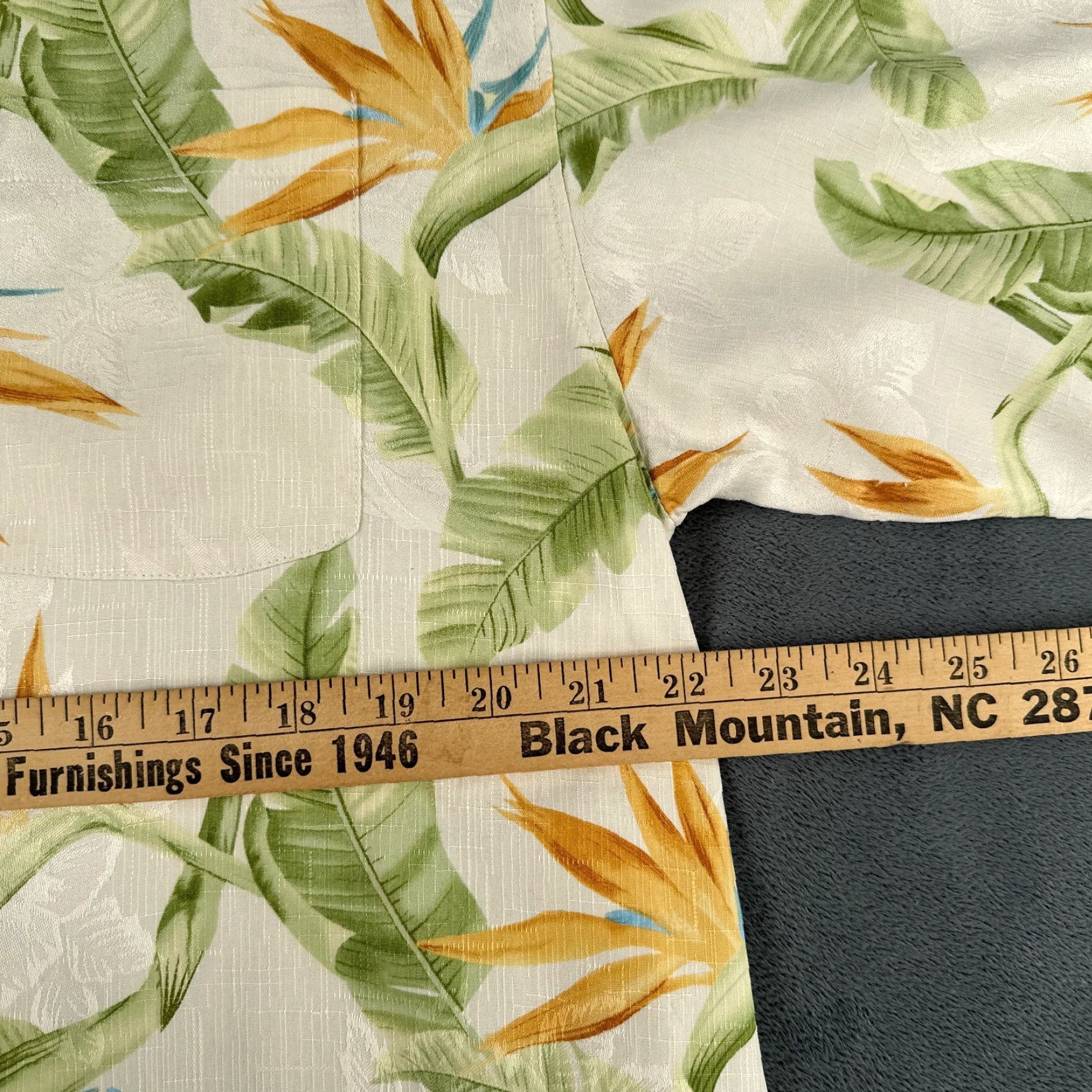 Tommy Bahama Tommy Bahama Shirt Mens Large Silk White Floral Hawaiian Button-Up Casual Beachwear 100% Silk Long Sleeve Multicolor Hawaiian Mens L Size US L / EU 52-54 / 3 - 7 Thumbnail