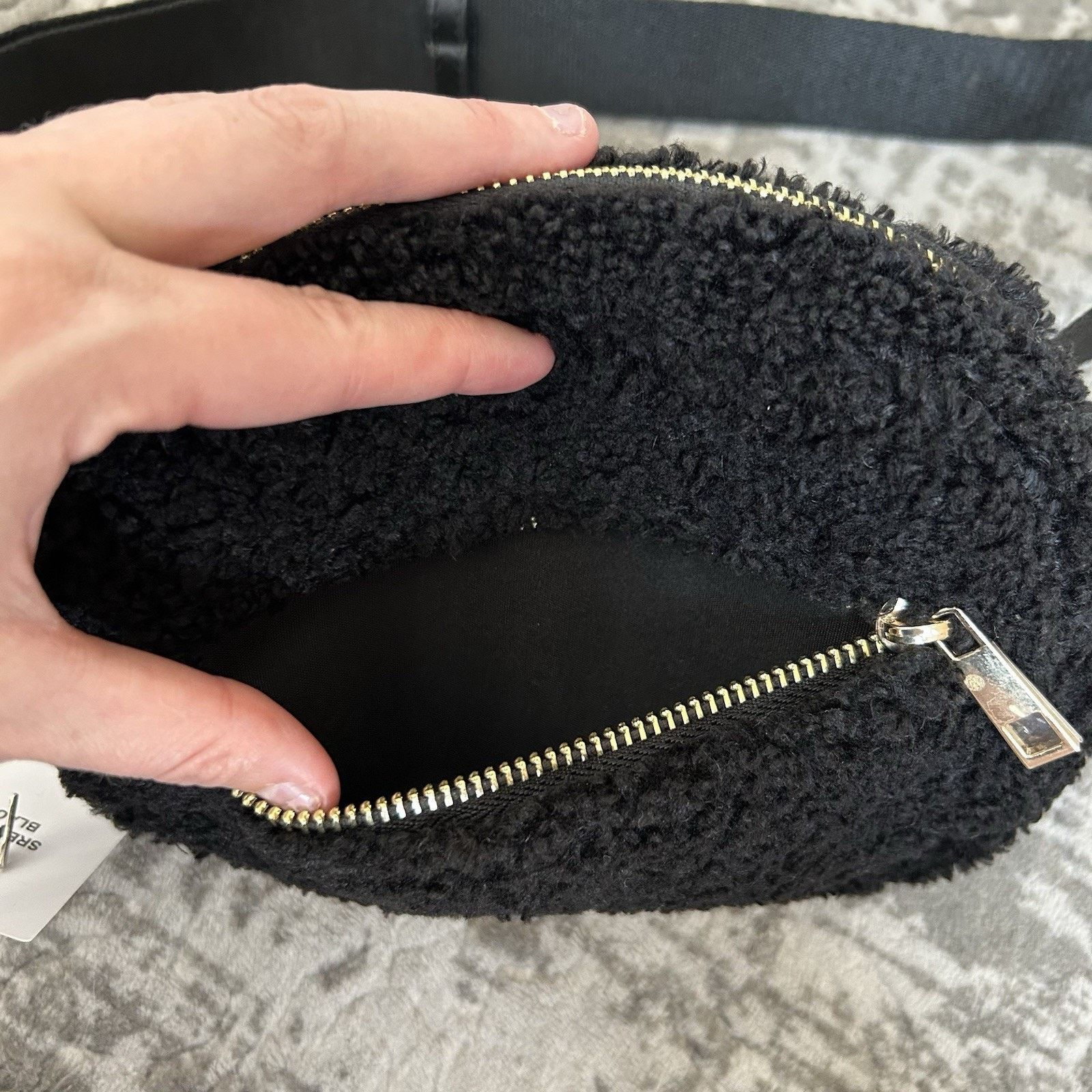 Other Sondra Robert’s Squared Black Sherpa With Gold Accents - New Size ONE SIZE - 5 Thumbnail