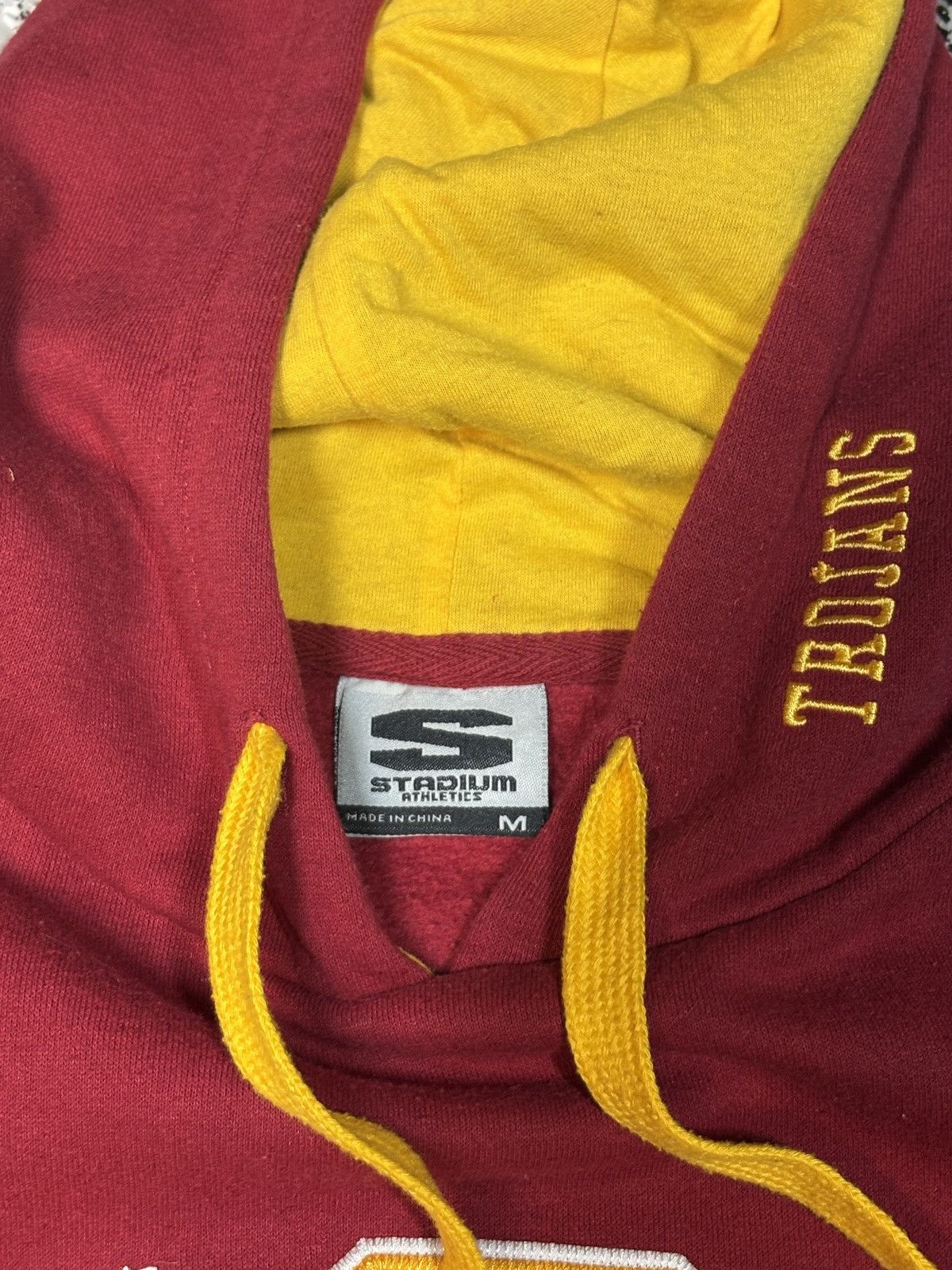 NCAA 2002 Stadium Athletics USC Trojans College Hoodie Sz. M 0547 Size US M / EU 48-50 / 2 - 3 Thumbnail