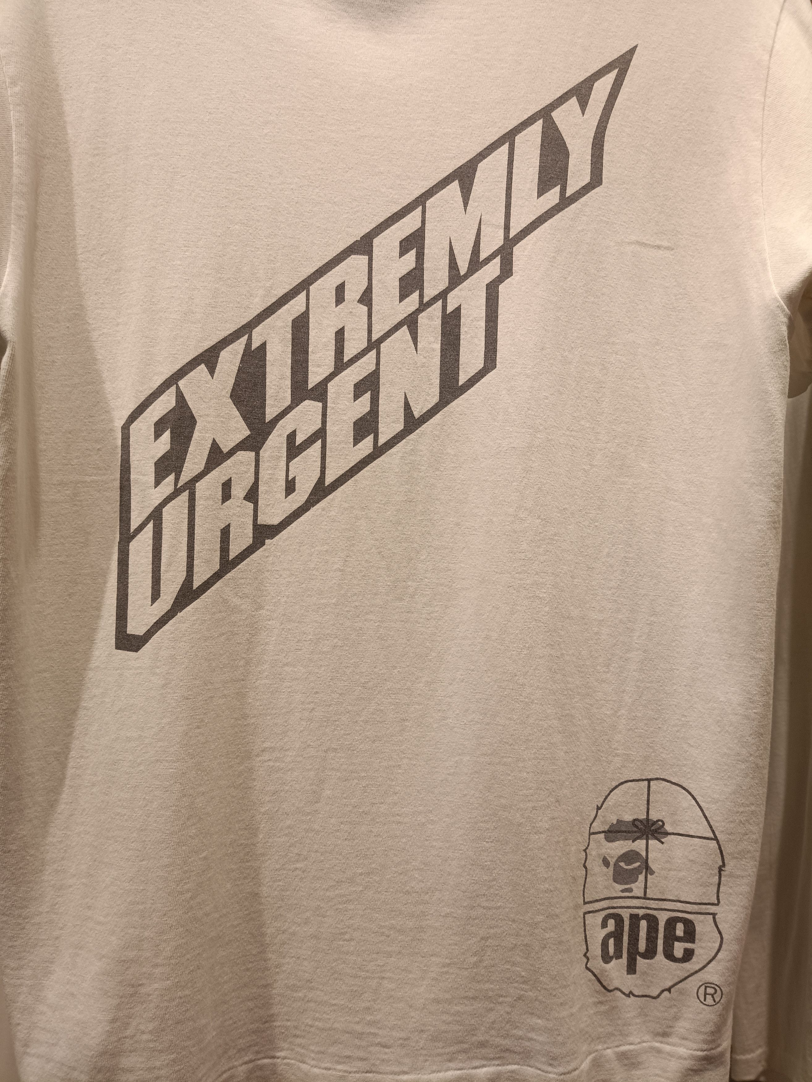 Bape × Vintage bape extremly urgent Size US M / EU 48-50 / 2 - 2 Thumbnail