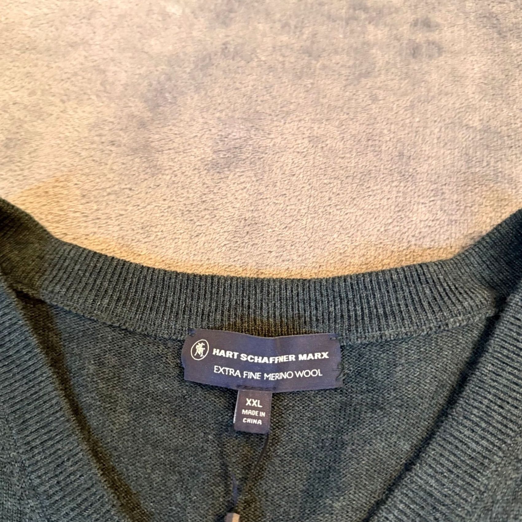 Hart Schaffner Marx Hart Schaffner Marx Biella Yarn Sweater Mens XXL Green Merino Wool V-Neck NWT Size US XXL / EU 58 / 5 - 2 Thumbnail
