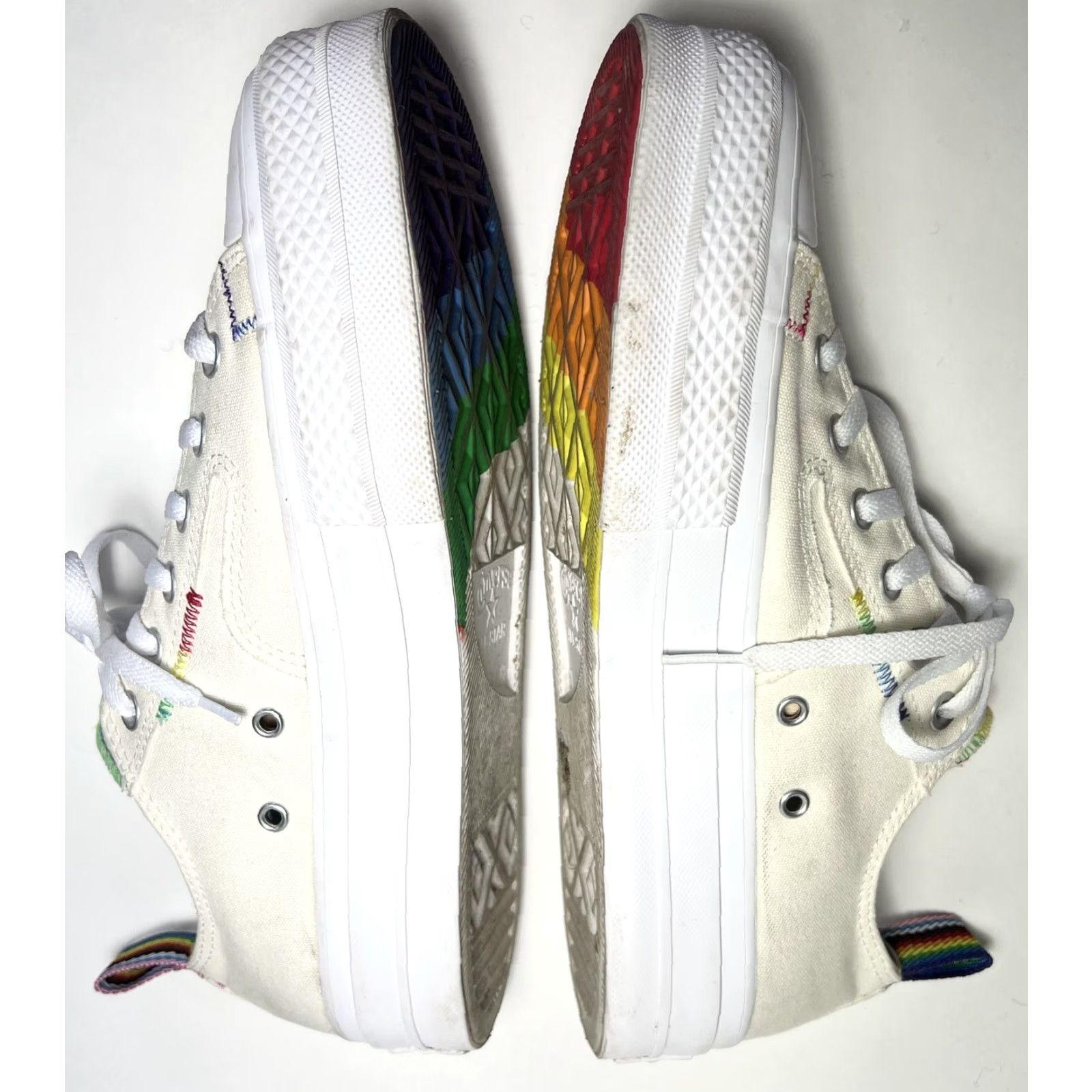Converse Converse CTAS Lift Platform Pride Low Top Rainbow Men’s 8 Women’s 10 Sneakers Shirt? Size M / US 6-8 / IT 42-44 - 4 Thumbnail
