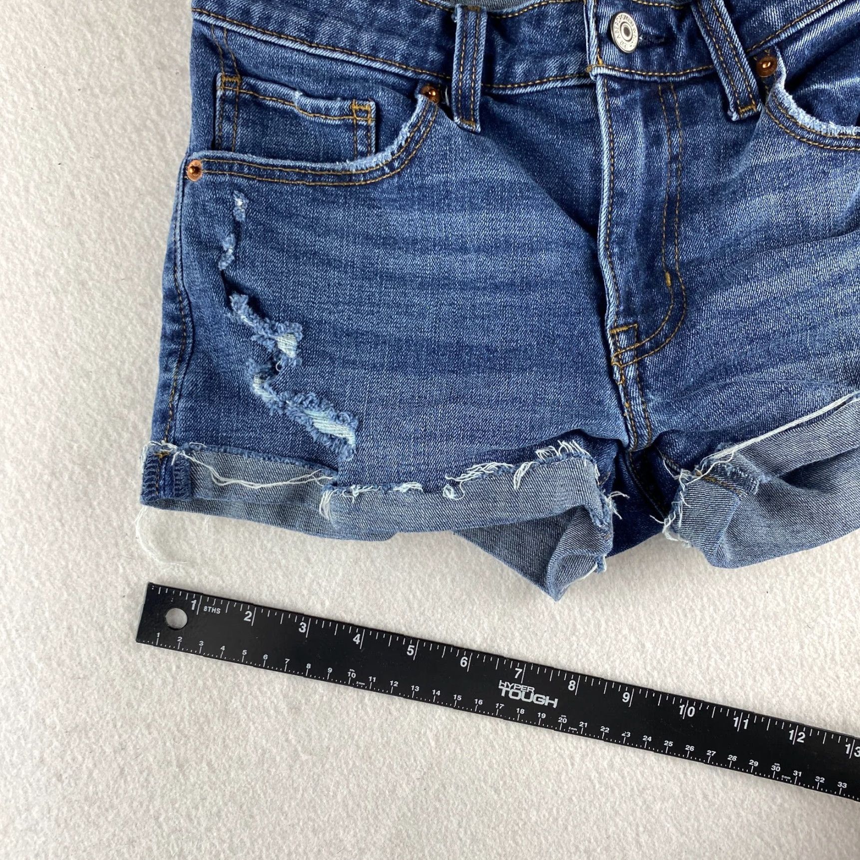 Abercrombie & Fitch Abercrombie & Fitch Low Rise Shorts Womens 26 / 2 Blue Denim Cuffed Stretch Pocket Logo Casual Summer Modern 2-3in Inseam Womens Size 26" / US 2 / IT 38 - 6 Thumbnail