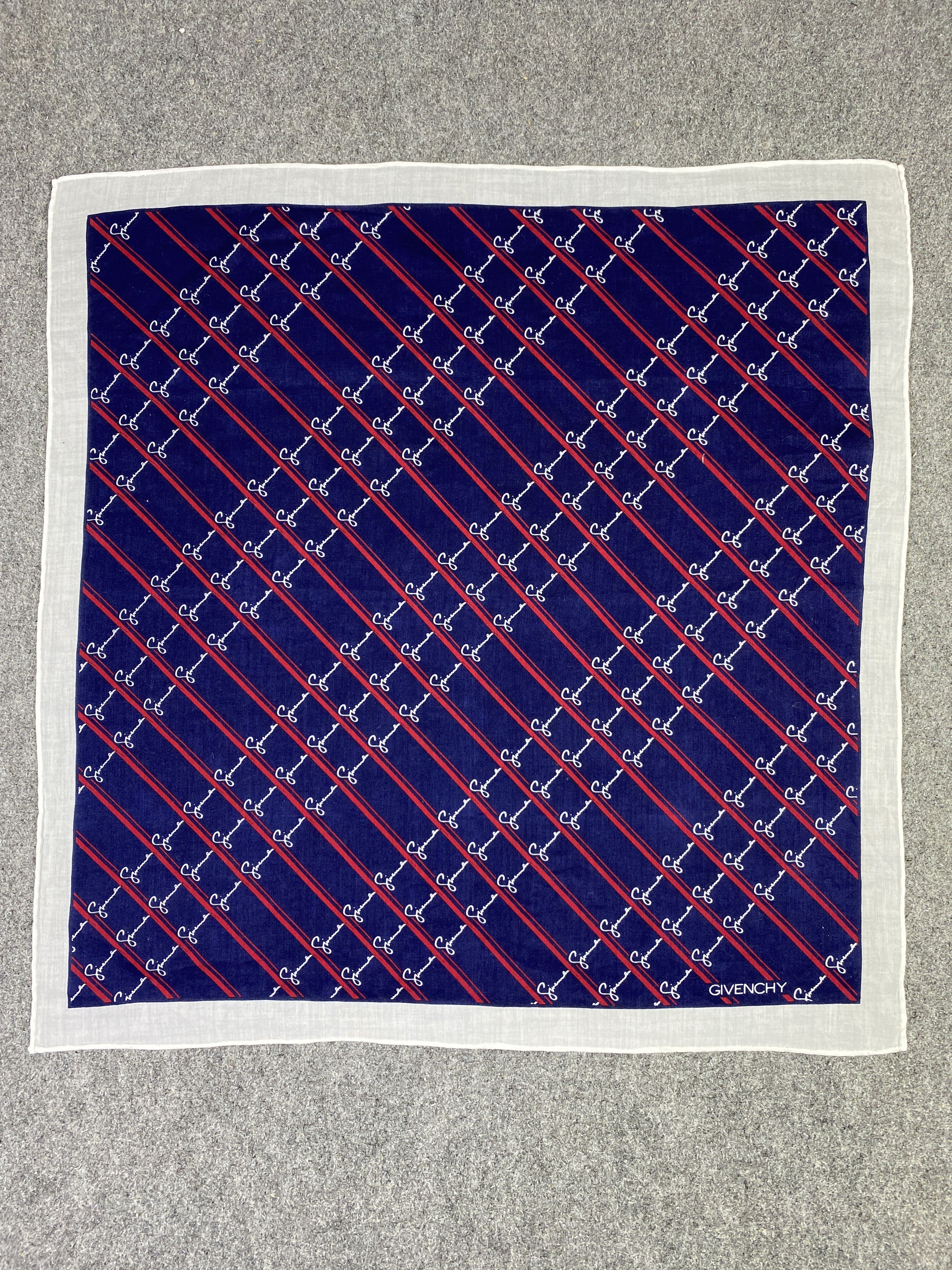 Givenchy Vintage Givenchy Handkerchief / Neckerchief KT0183 Size ONE SIZE - 4 Thumbnail