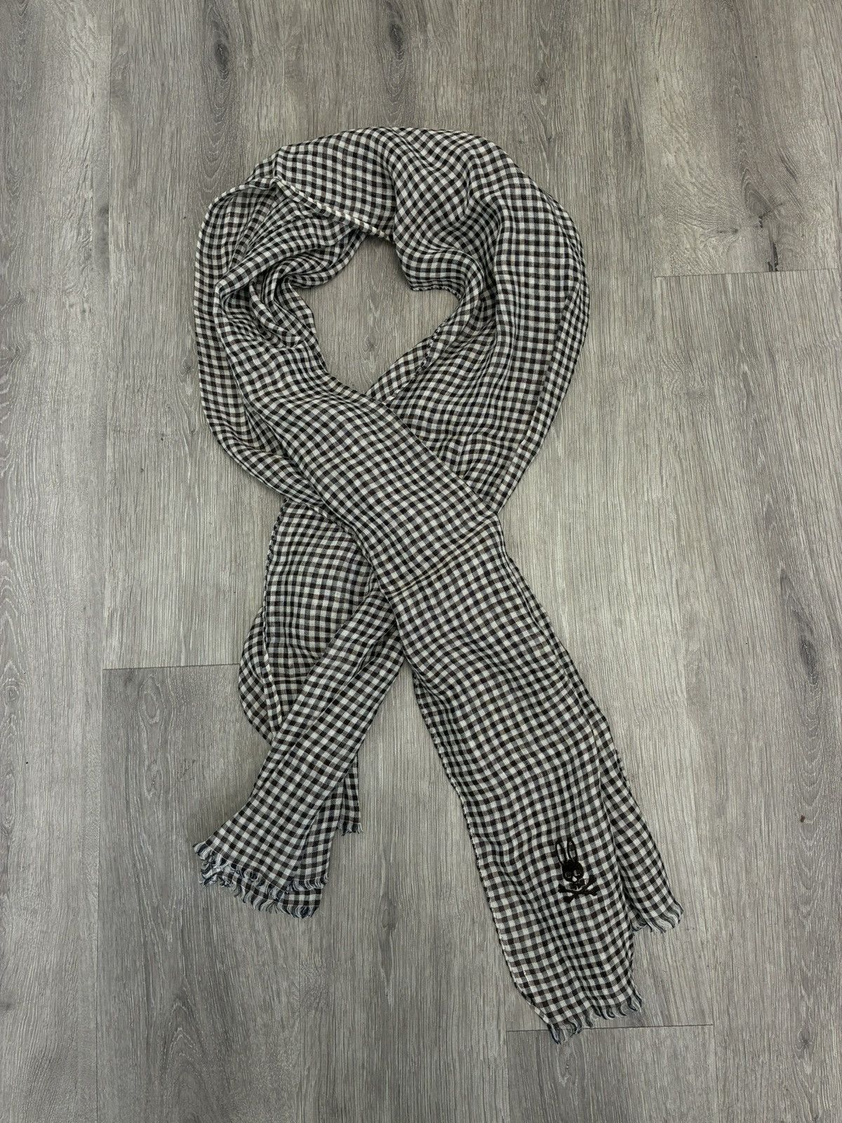Psycho Bunny Psycho Bunny plaid Scarf. 24 inch by 68 inch Size ONE SIZE - 1 Thumbnail