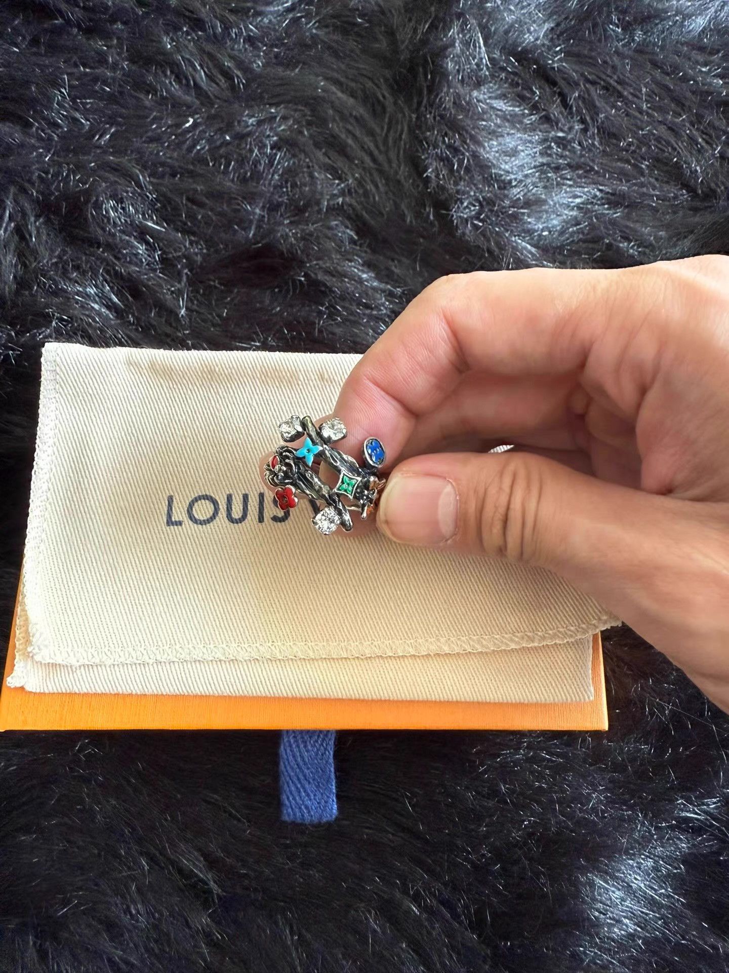 Louis Vuitton Louis Vuitton Floral Ring Q17 Size ONE SIZE - 1 Thumbnail