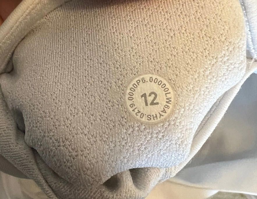 Designer Lululemon Wunder Under Crop 21" *Lace White Sz12 Size 34" / US 12 / IT 48 - 8 Thumbnail