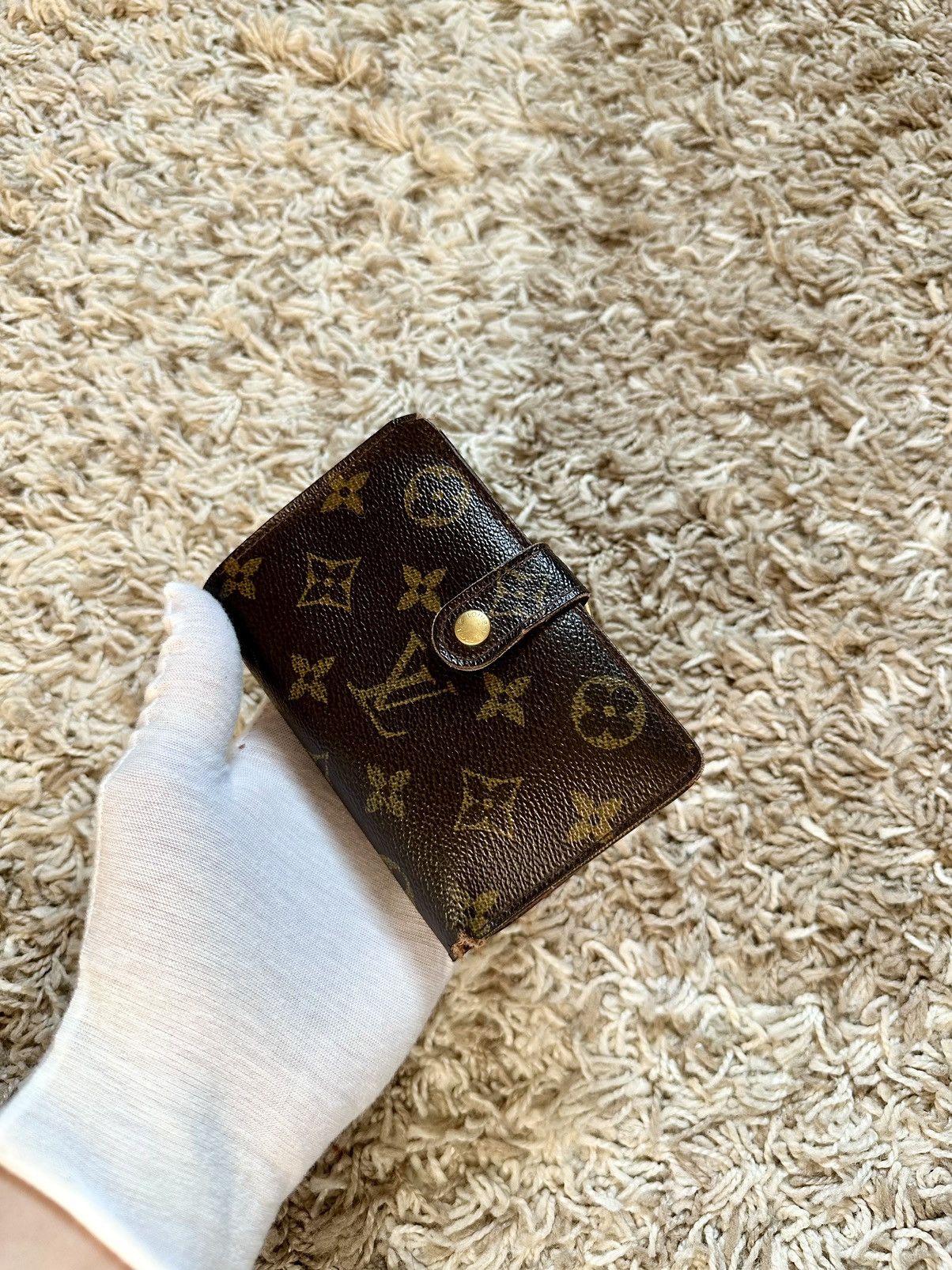 Louis Vuitton, Bags, Louis Vuitton Portefeuille Viennois Kisslock Wallet  Small Compact