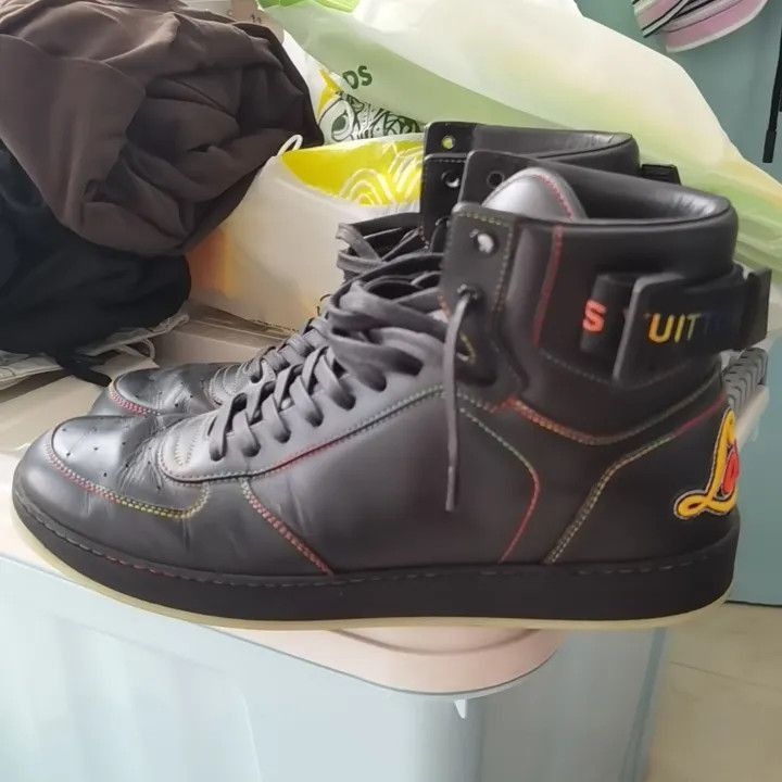 Other Louis Vuitton High-Top Sneakers in Black -2508 Size US 8 / EU 41 - 1 Thumbnail