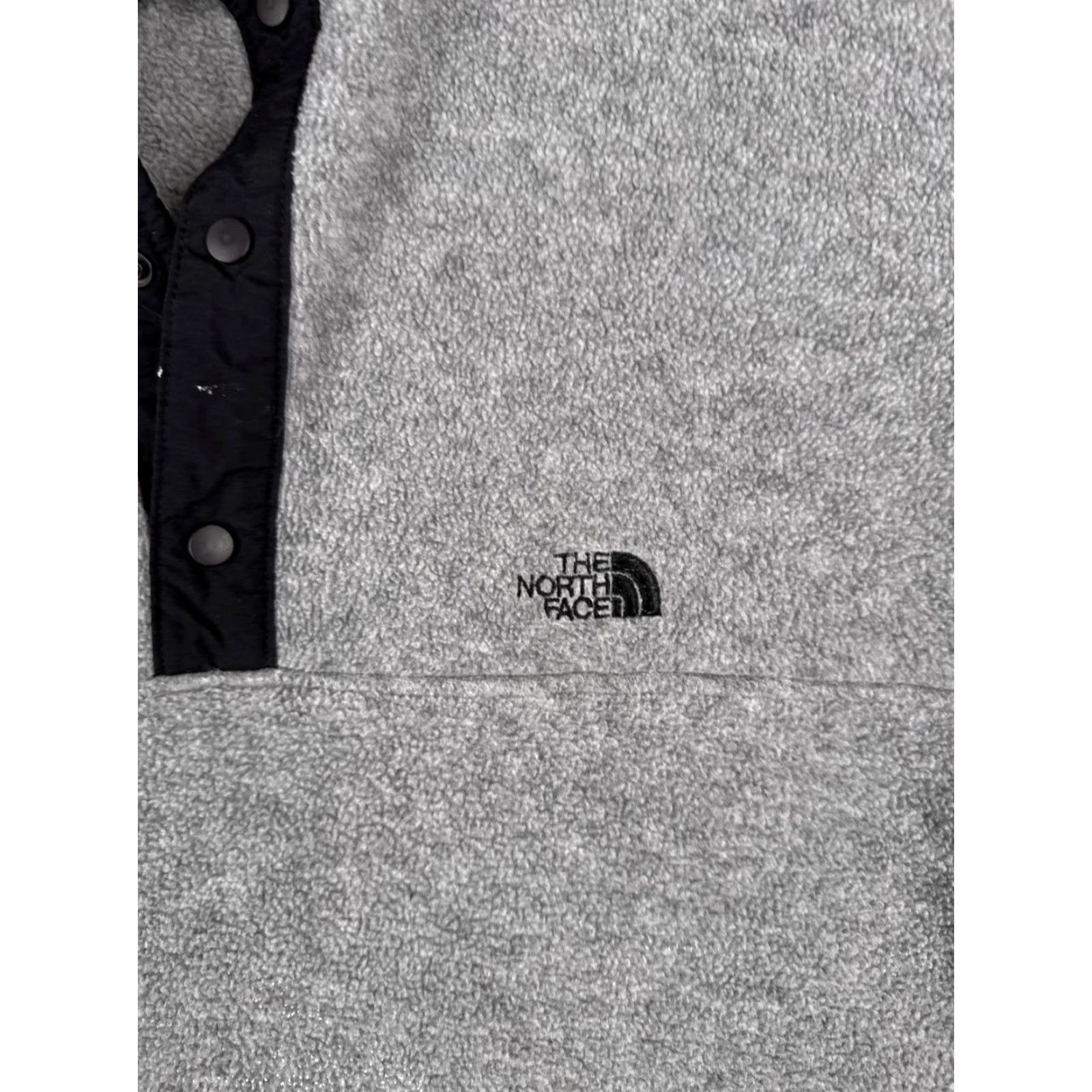 The North Face VINTAGE The North Face Sweater Mens Medium Gray Armadilla 1/2 Button Fleece Poly Size US M / EU 48-50 / 2 - 7 Thumbnail