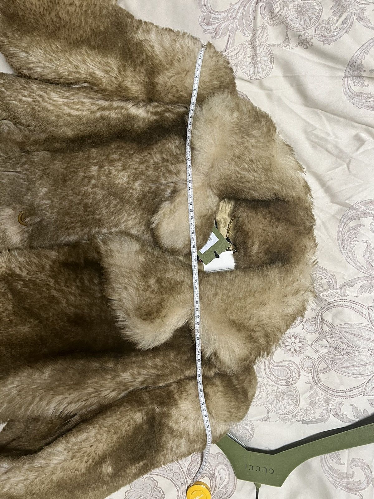 Gucci $7,000+Value Shearling fur jacket as worn by Harry Styles Size US M / EU 48-50 / 2 - 21 Thumbnail