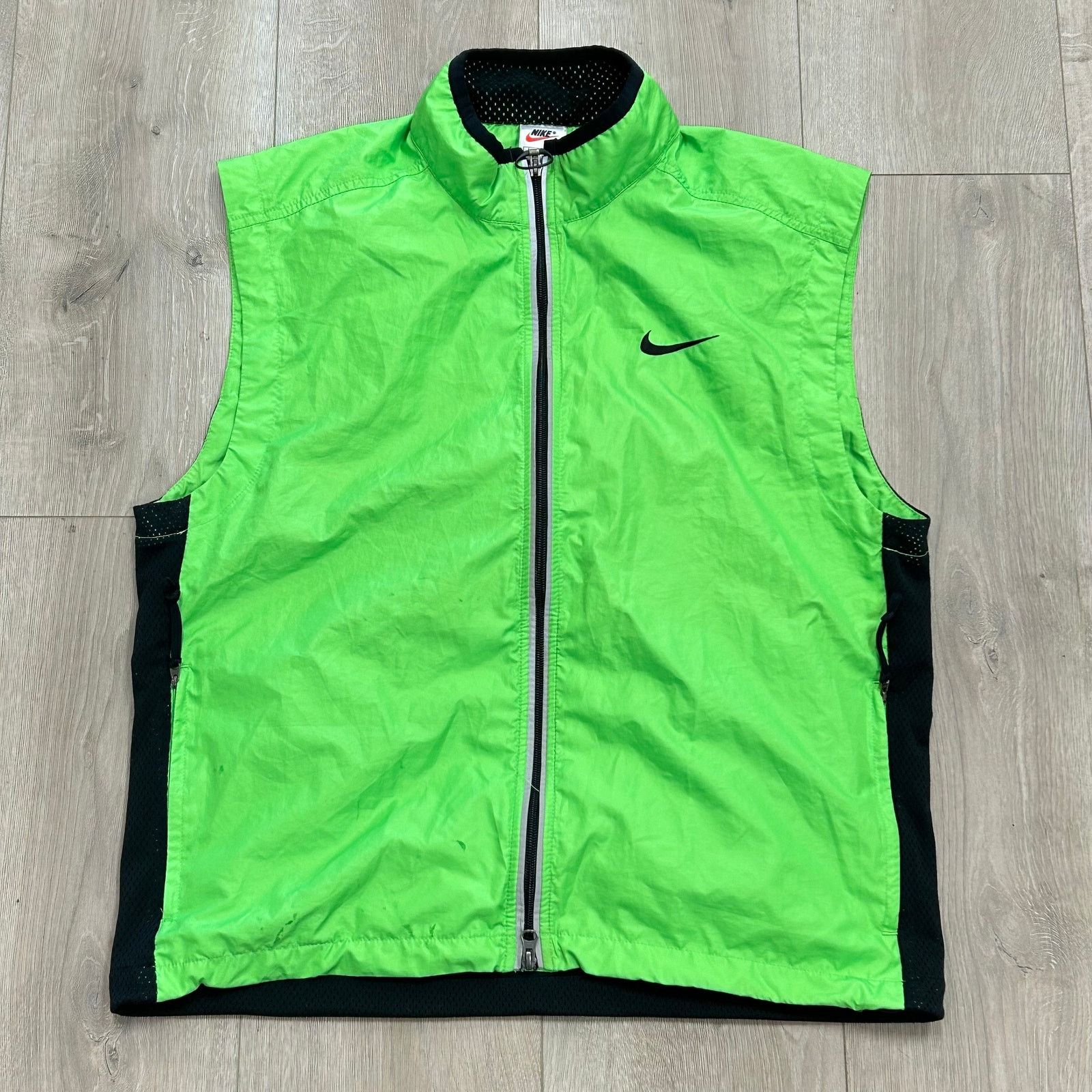 Nike Vintage 90s Nike White Tag Green Running Vest Size Large L Size US L / EU 52-54 / 3 - 1 Thumbnail