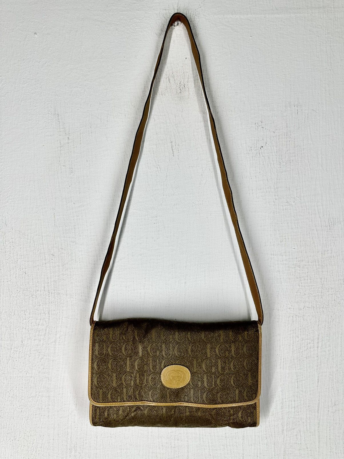 Gucci Vintage GG Gucci Shoulder Bag Size ONE SIZE - 1 Thumbnail