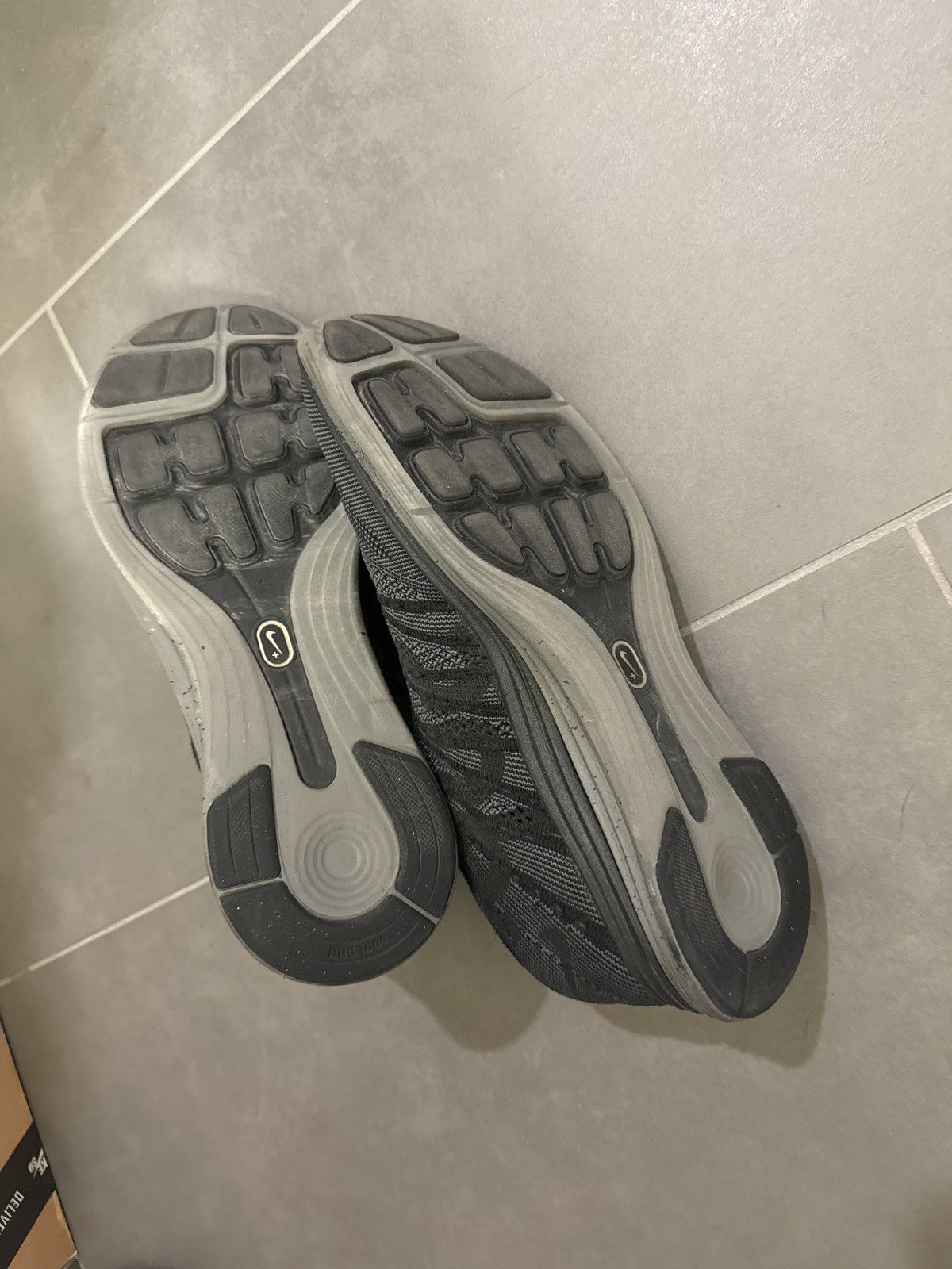 Nike × Supreme SUPREME + NIKE FLYNIT LUNAR 1 Size US 9.5 / EU 42-43 - 4 Thumbnail