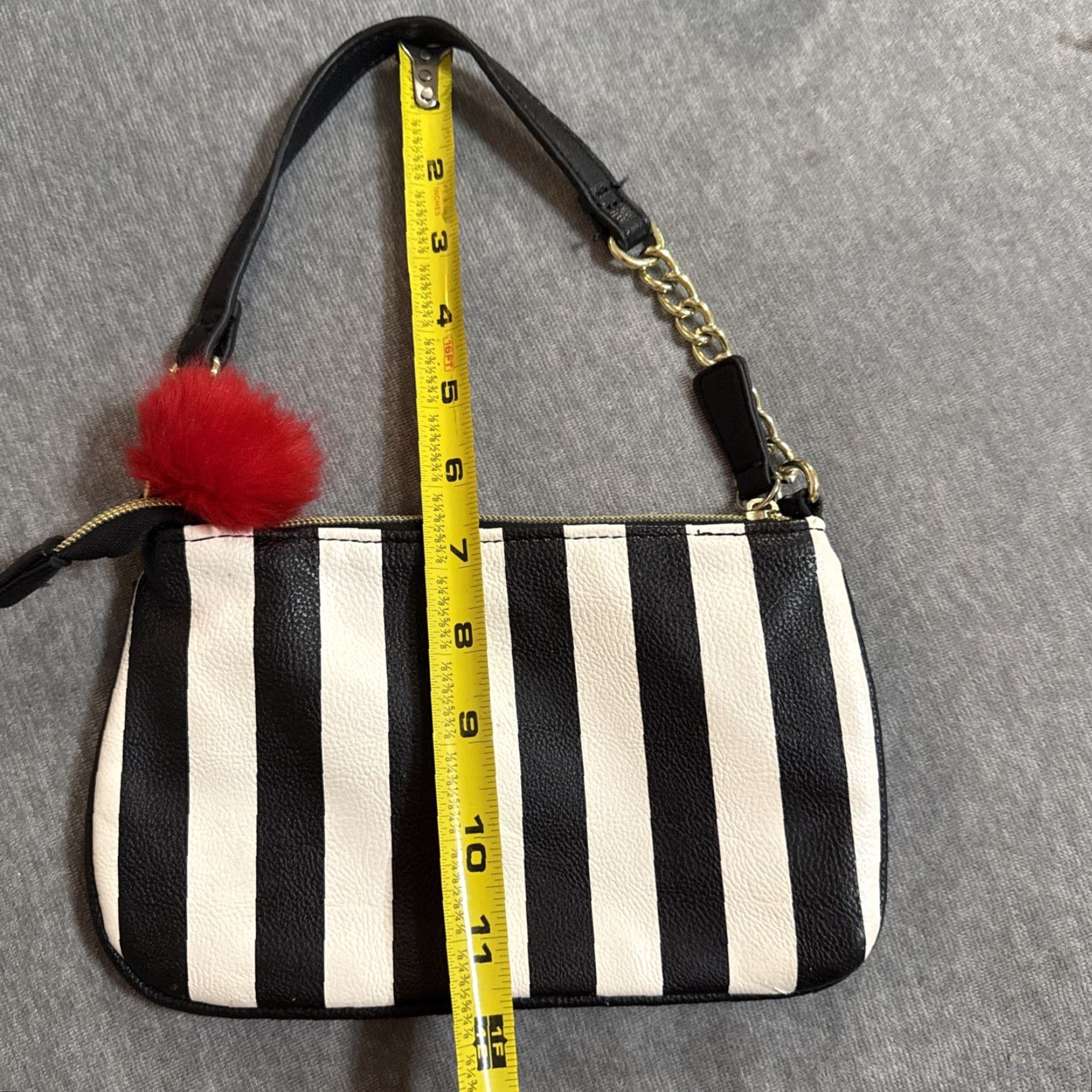 Betsey Johnson Betsey Johnson Striped Shoulder Bag Purse Small Red Furry Wristlet Gold Chain Crossbody Women Bag Size ONE SIZE - 6 Thumbnail