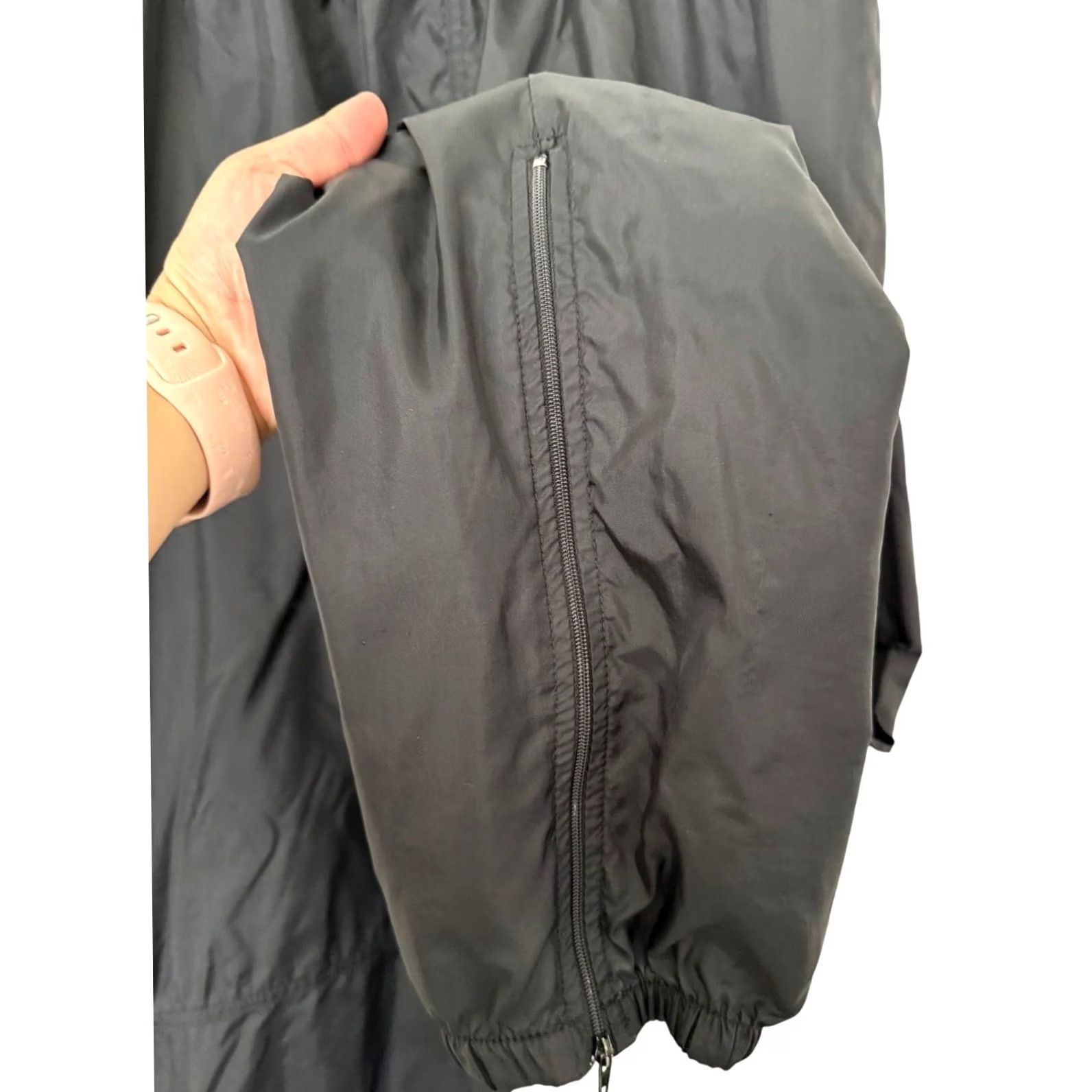 Nike VINTAGE Nike Track Pants Windbreaker Parachute Joggers Black XL Mens Size US 36 / EU 52 - 6 Thumbnail