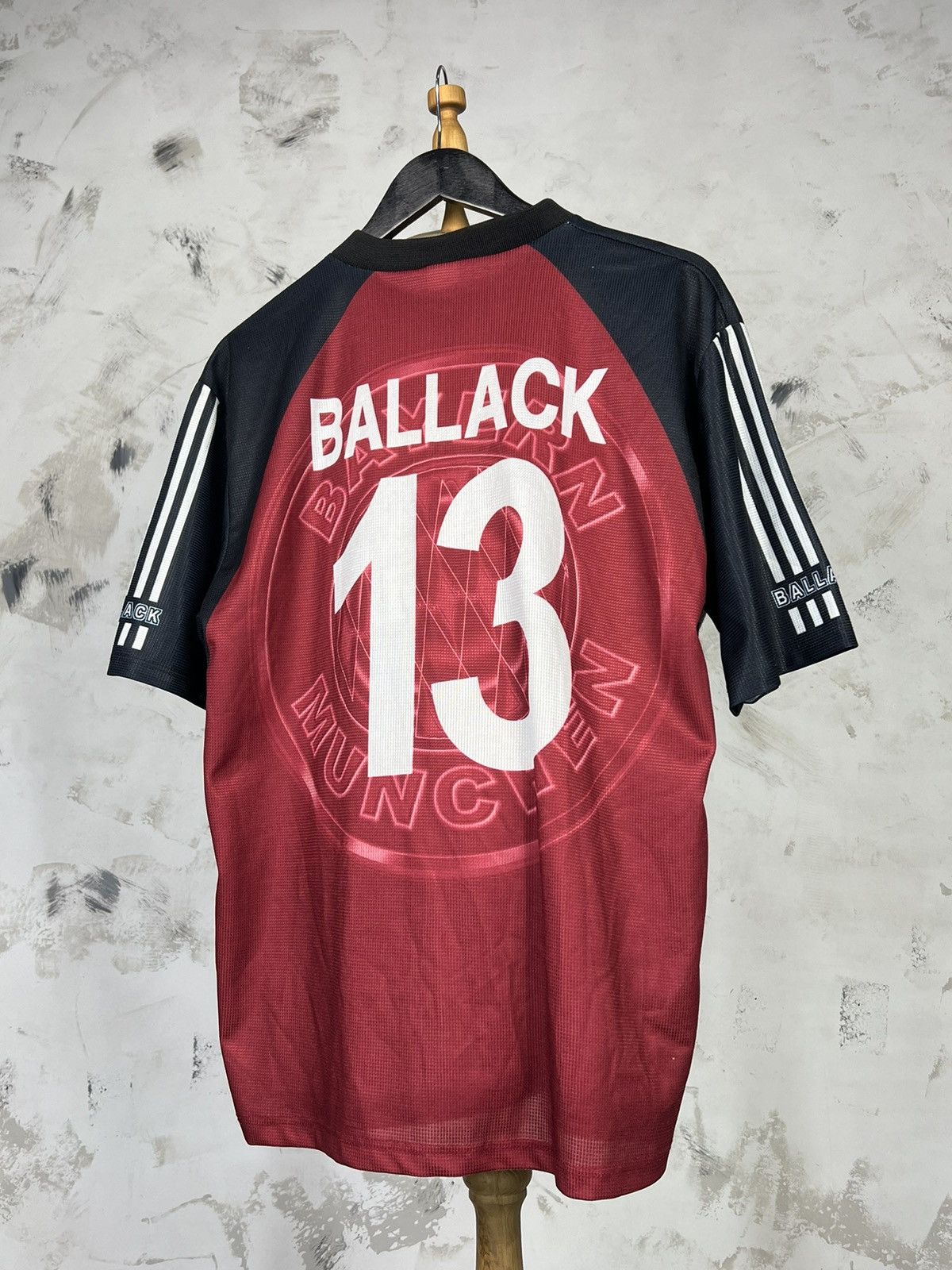 Vintage Vintage FC Bayern Munchen Ballack Fan Jersey Size L Size US L / EU 52-54 / 3 - 4 Thumbnail