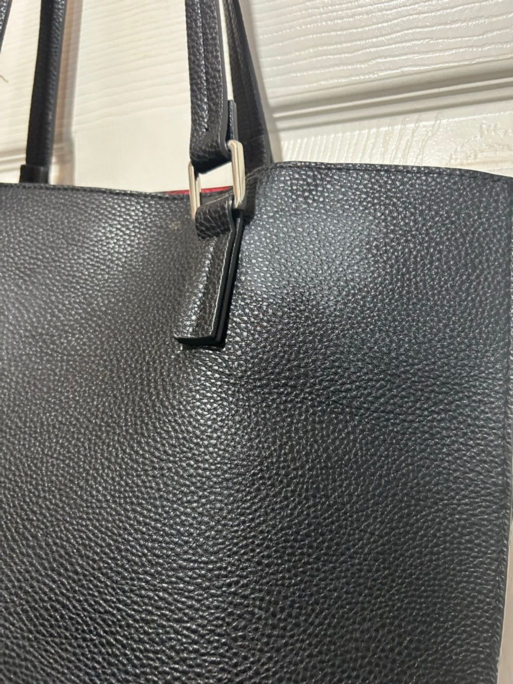 The Unbranded Brand Women's Unbranded Black Tote Bag with Red Interior, One Size Size ONE SIZE - 5 Thumbnail