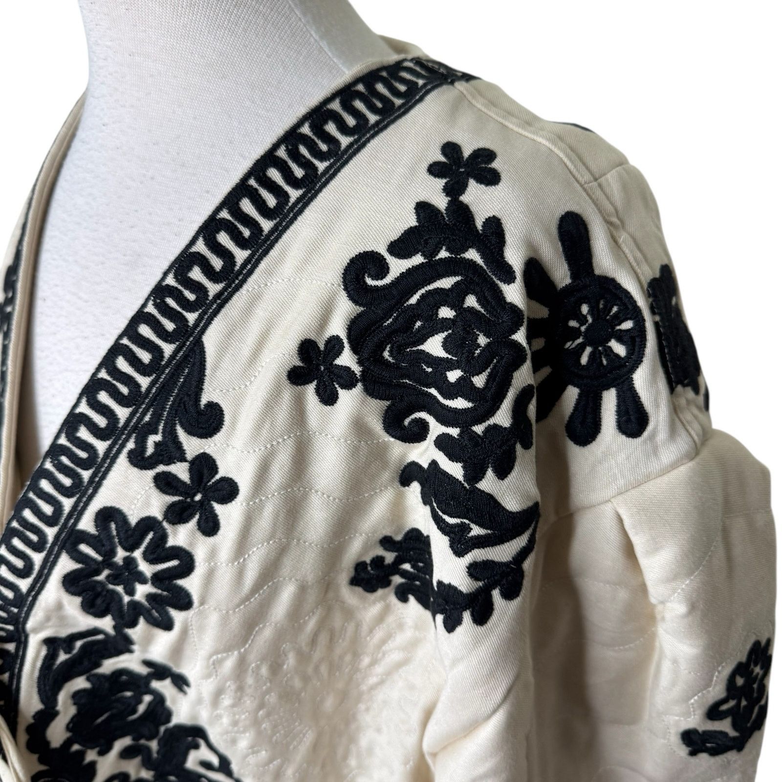 Free People FREE PEOPLE Bali Mabel Embroidered Cotton Jacket Cream Size S / US 4 / IT 40 - 5 Thumbnail