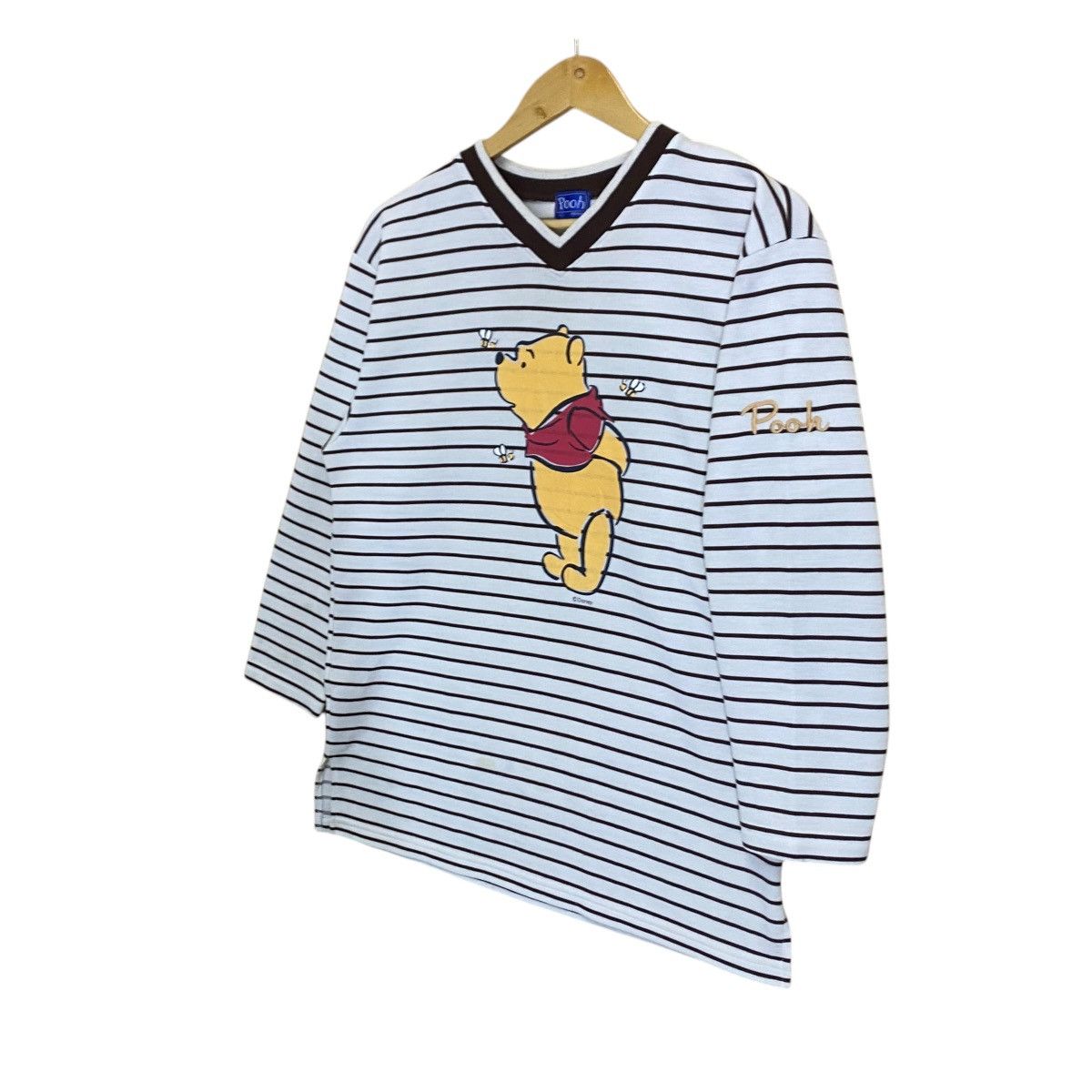 Disney Winnie The Pooh Vneck Sweatshirt Size US M / EU 48-50 / 2 - 3 Thumbnail