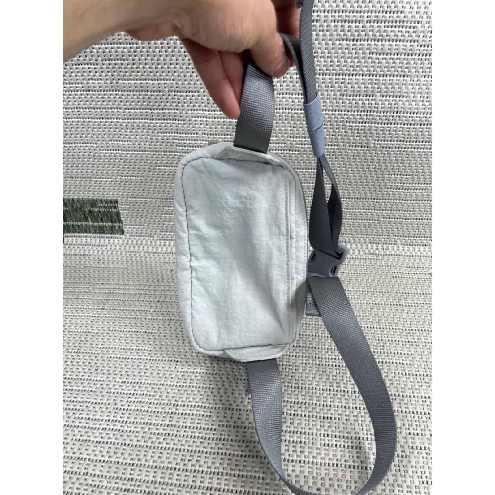 Lululemon Lululemon Everywhere Gray Nylon Belt Bag & Fanny Pack, Adjustable Strap, Inner Pocket, One Size, Women Size ONE SIZE - 3 Thumbnail