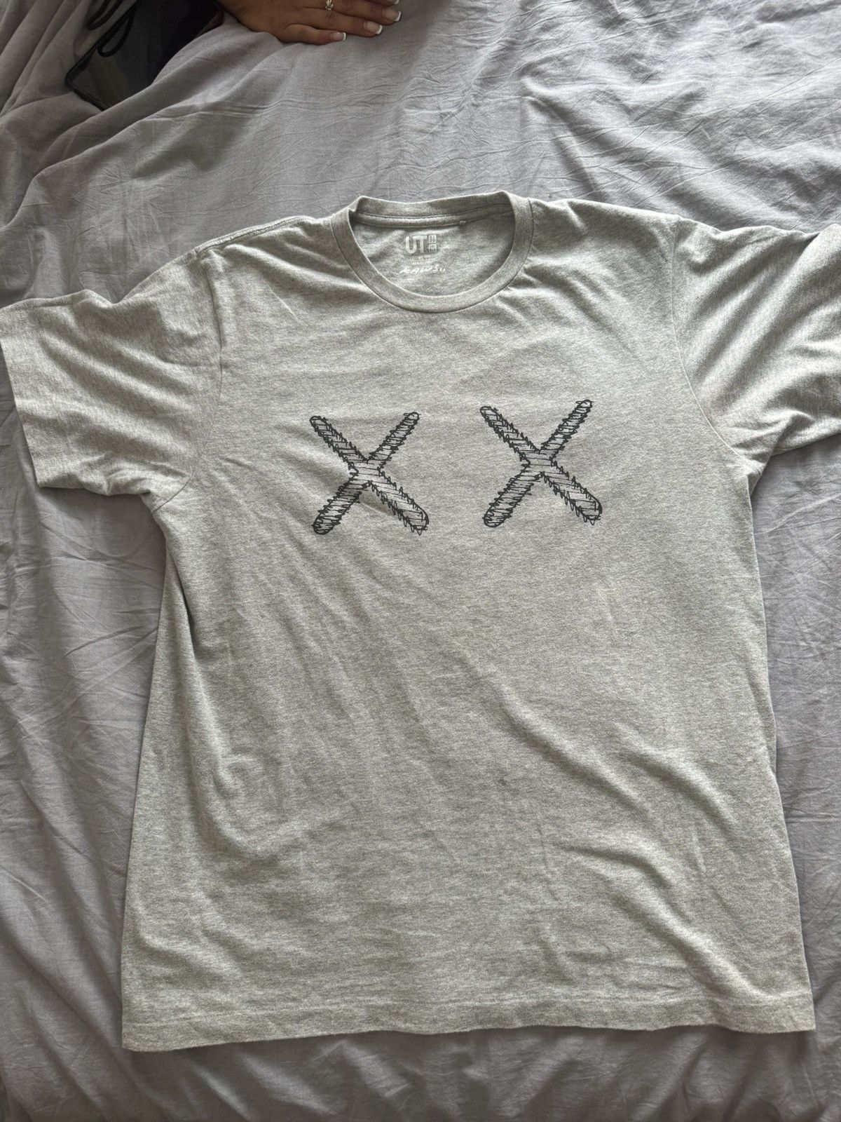 Kaws × Uniqlo Kaws Uniqlo Limited Edition Graphic XX grey Tee Rare! Size US XL / EU 56 / 4 - 1 Thumbnail