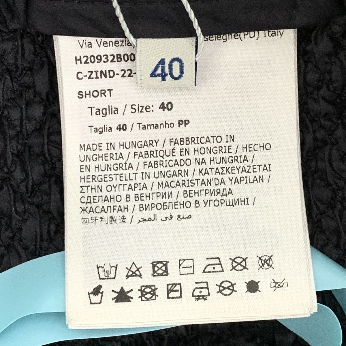 Moncler Moncler Black Nylon Quilted Drawstring Casual Shorts K26WX Size 27" / US 4 / IT 40 - 7 Thumbnail