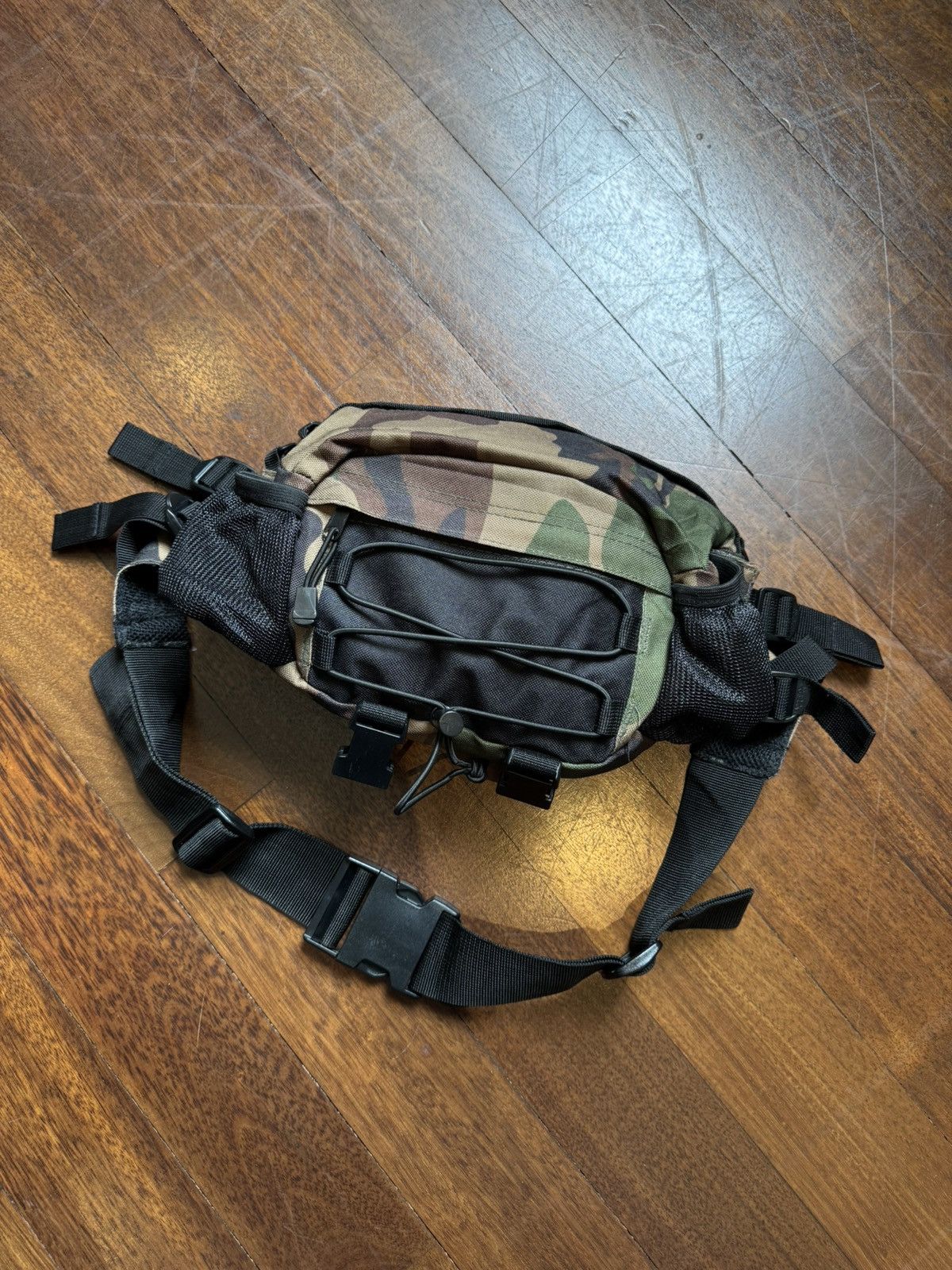 Japanese Brand SOIL CAMOUFLAGE PATTERN WAIST BAG Size ONE SIZE - 1 Thumbnail