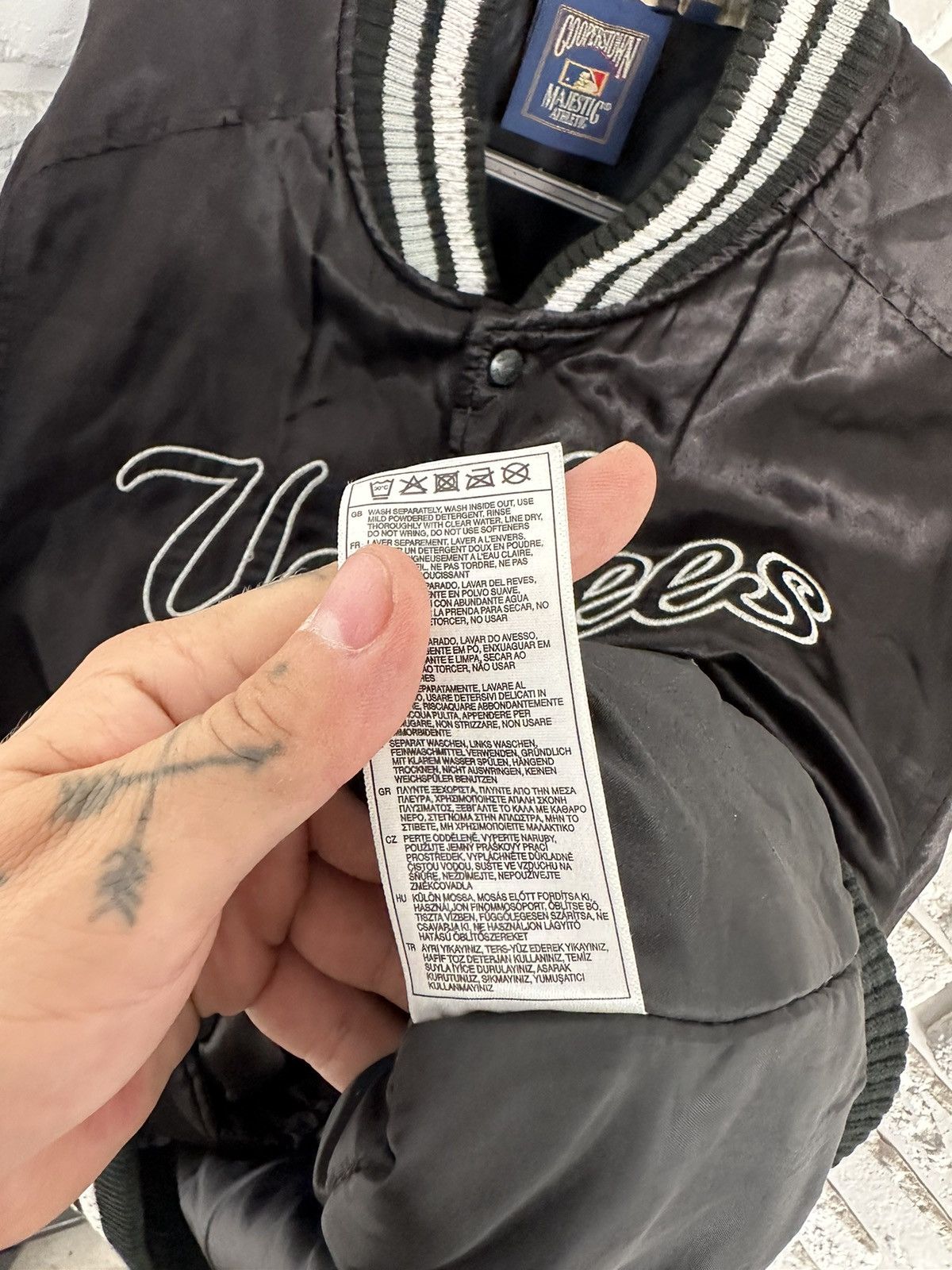 New York Yankees Yankees vintage 90s bomber jacket Size US L / EU 52-54 / 3 - 10 Thumbnail