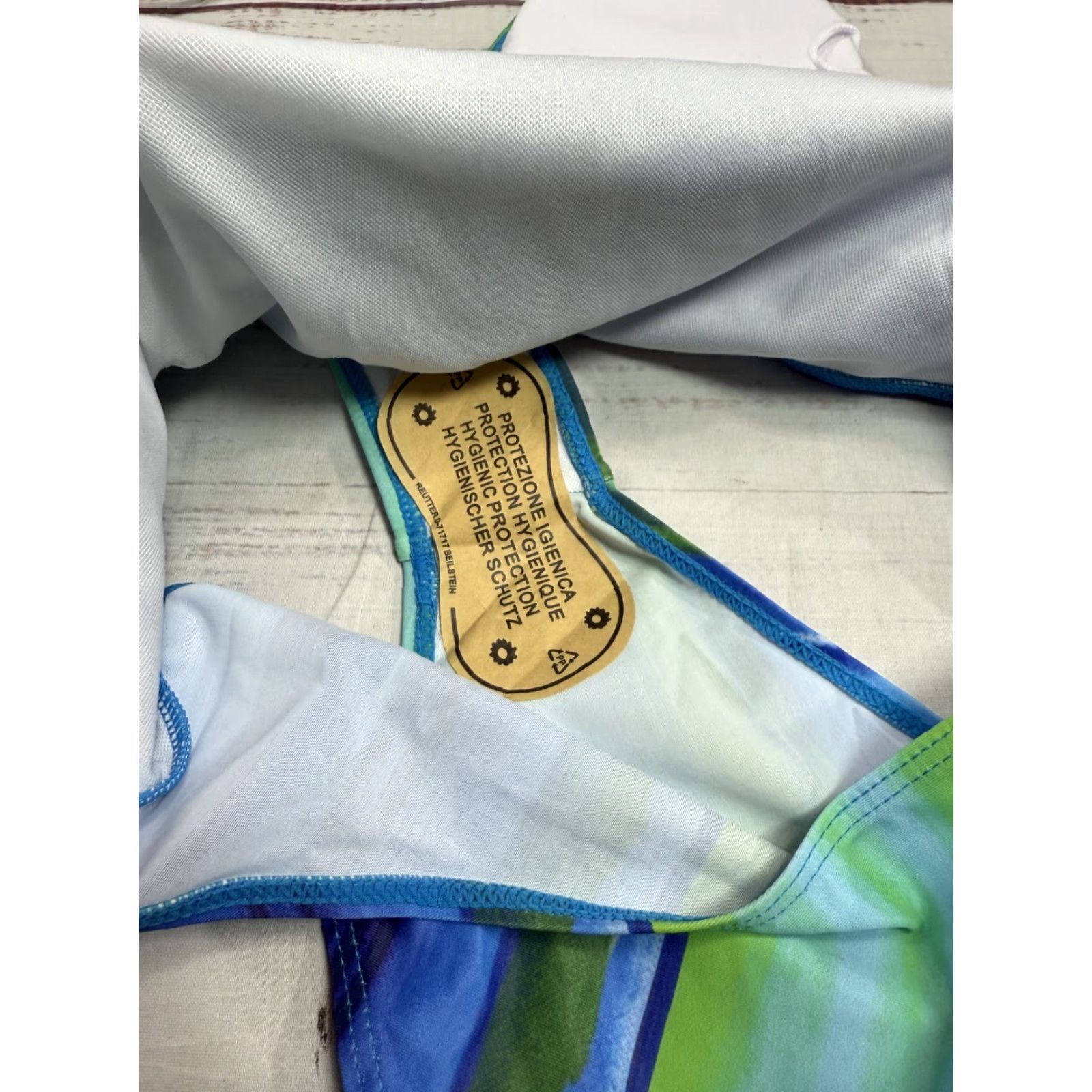Vintage Women's Blue Green Stripe One Piece Swim Suit Deep V-Neck Open Back Sz L NWT Size L / US 10 / IT 46 - 5 Thumbnail