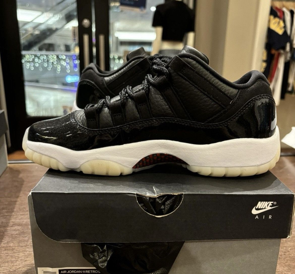 Jordan Brand Jordan 11 72-10 Size 7.5 Used Size US 7.5 / EU 40-41 - 5 Thumbnail