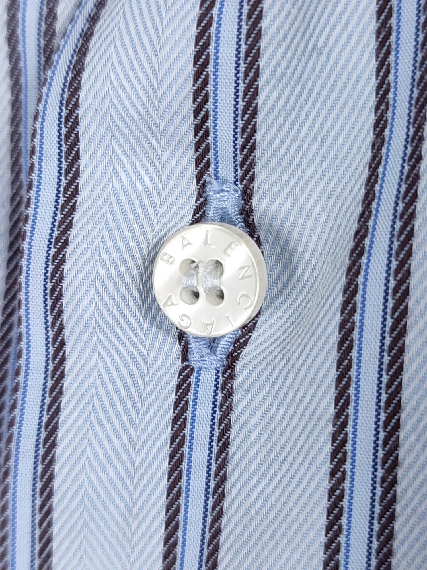 Balenciaga Balenciaga BB logo stripe vintage shirt Size US L / EU 52-54 / 3 - 8 Thumbnail