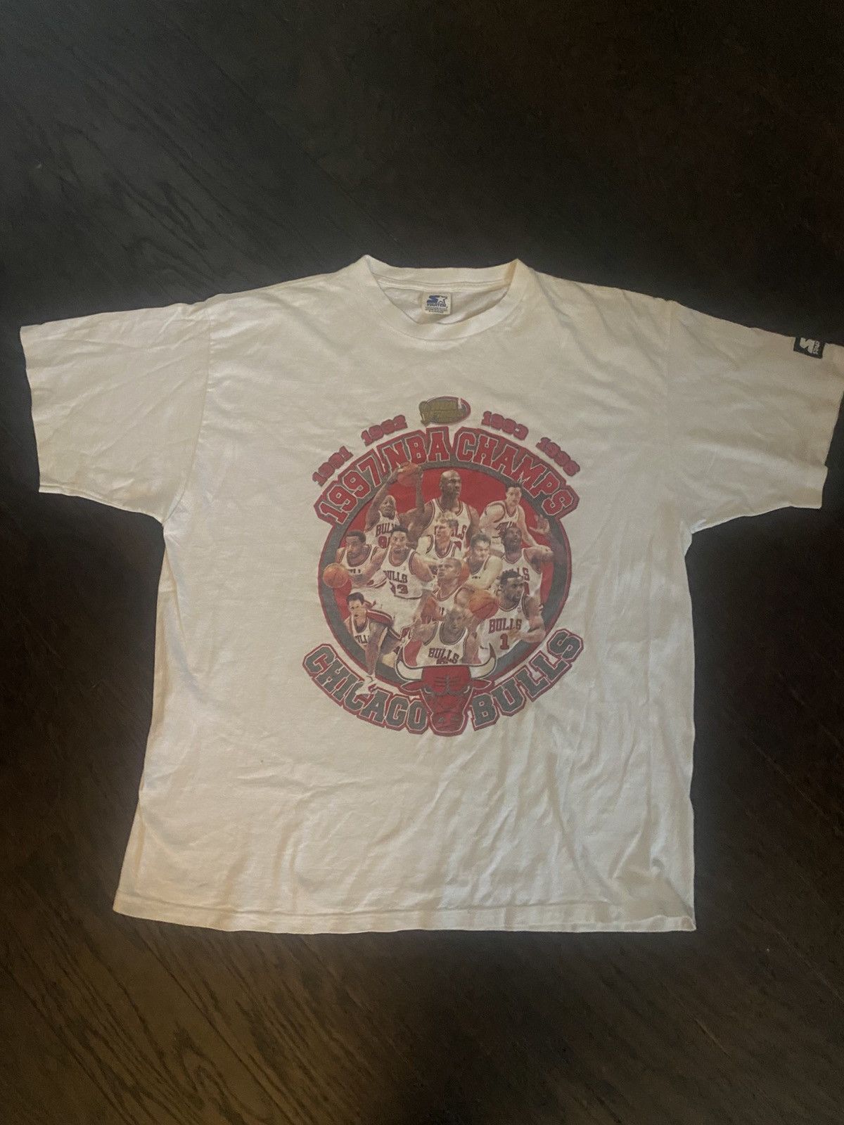 Starter Chicago Bulls 1997 Championship Tee Size US XL / EU 56 / 4 - 1 Thumbnail