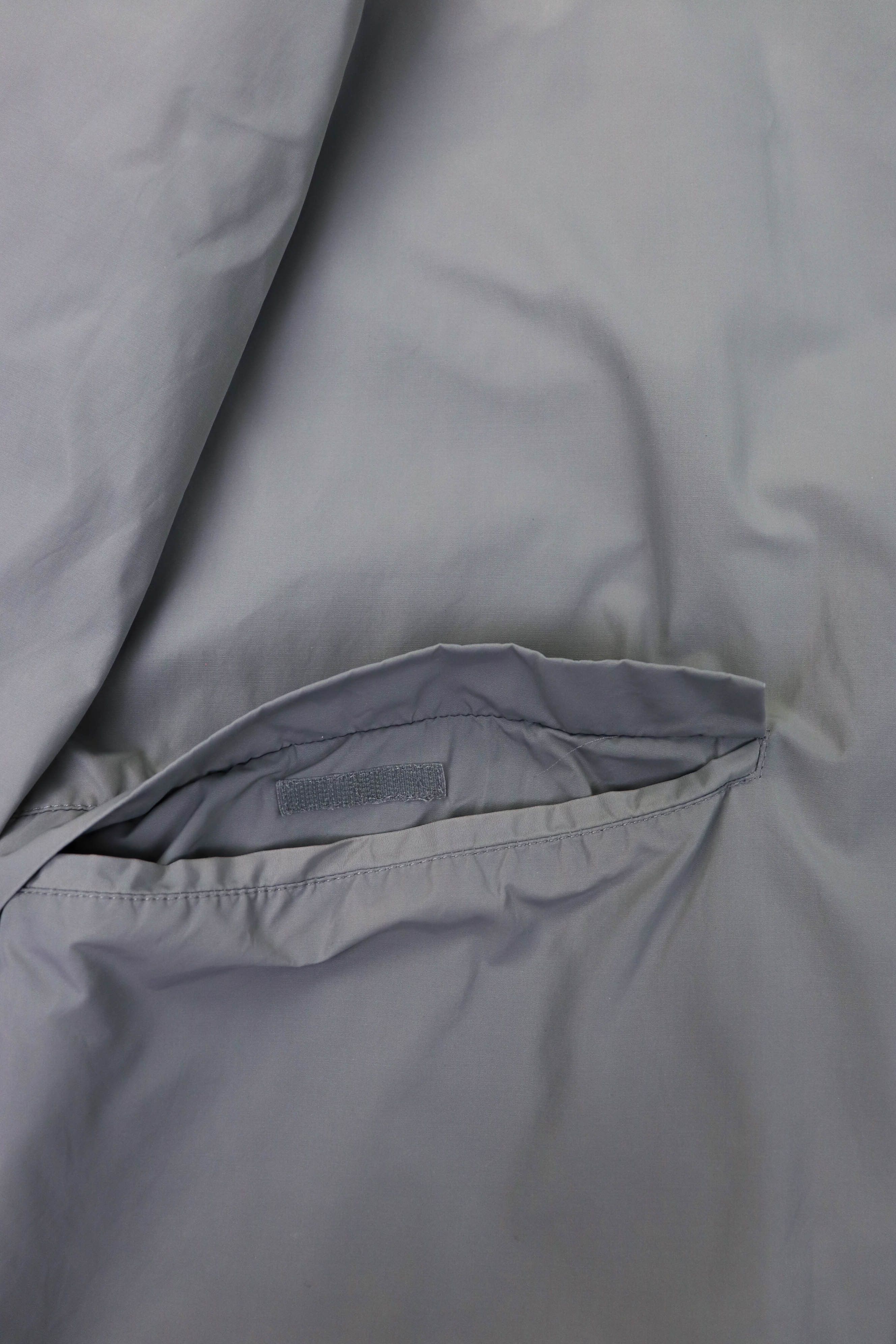Hugo Boss 00s Vintage Hugo Boss "BEST" Silver Gray Nylon Zip Jacket Size US M / EU 48-50 / 2 - 7 Thumbnail