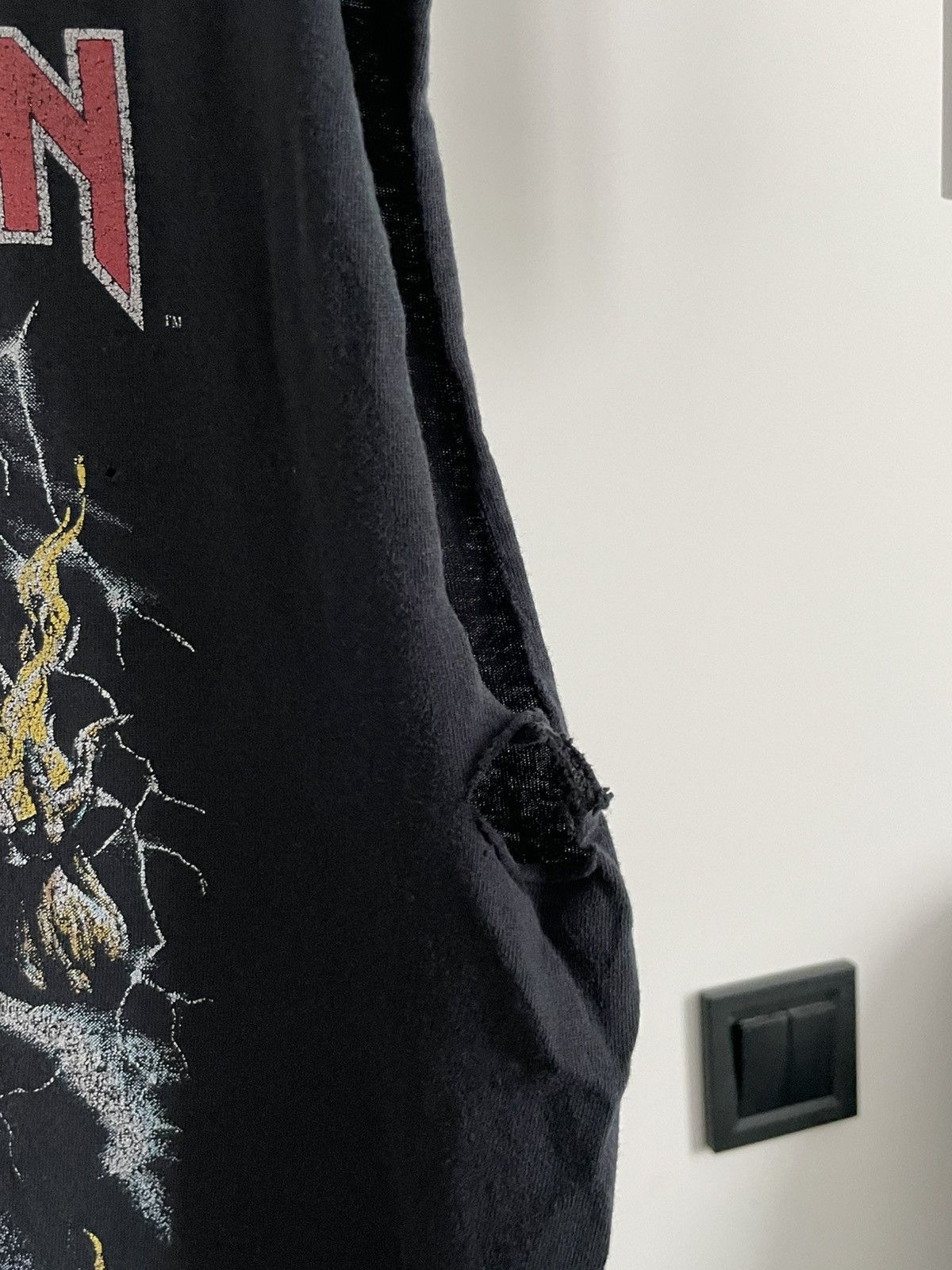 Band Tees Vintage 1982 Iron Maiden “The Number of the Beast” Band Tee Size US L / EU 52-54 / 3 - 11 Thumbnail