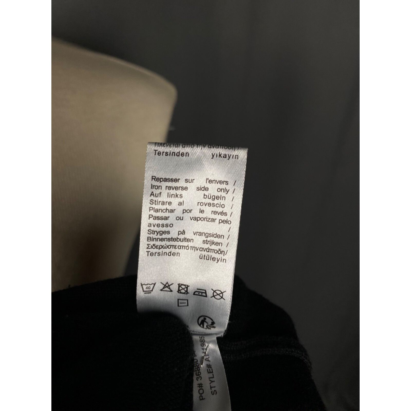 Lacoste Lacoste Small Logo Men's Black Crewneck Sweater Size S Size US S / EU 44-46 / 1 - 11 Thumbnail