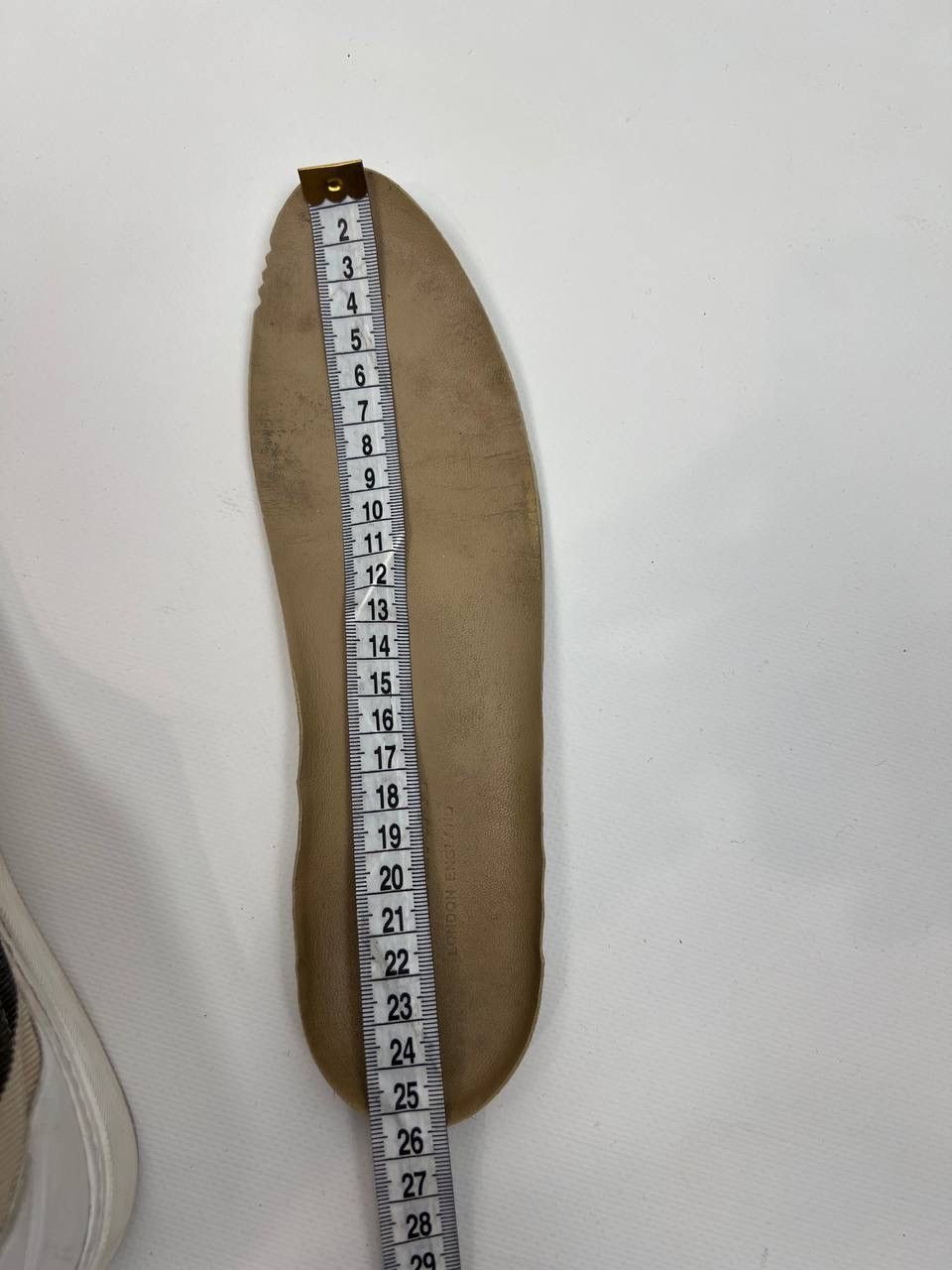 Burberry Burberry leather trainers shoes size 38 Size US 7 / EU 40 - 7 Thumbnail