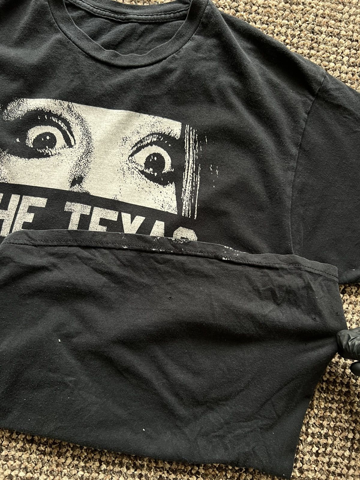 Band Tees VINTAGE TEXAS CHAINSAW MASSACRE TSHIRT HORROR MOVIE 90’S Size US M / EU 48-50 / 2 - 12 Thumbnail