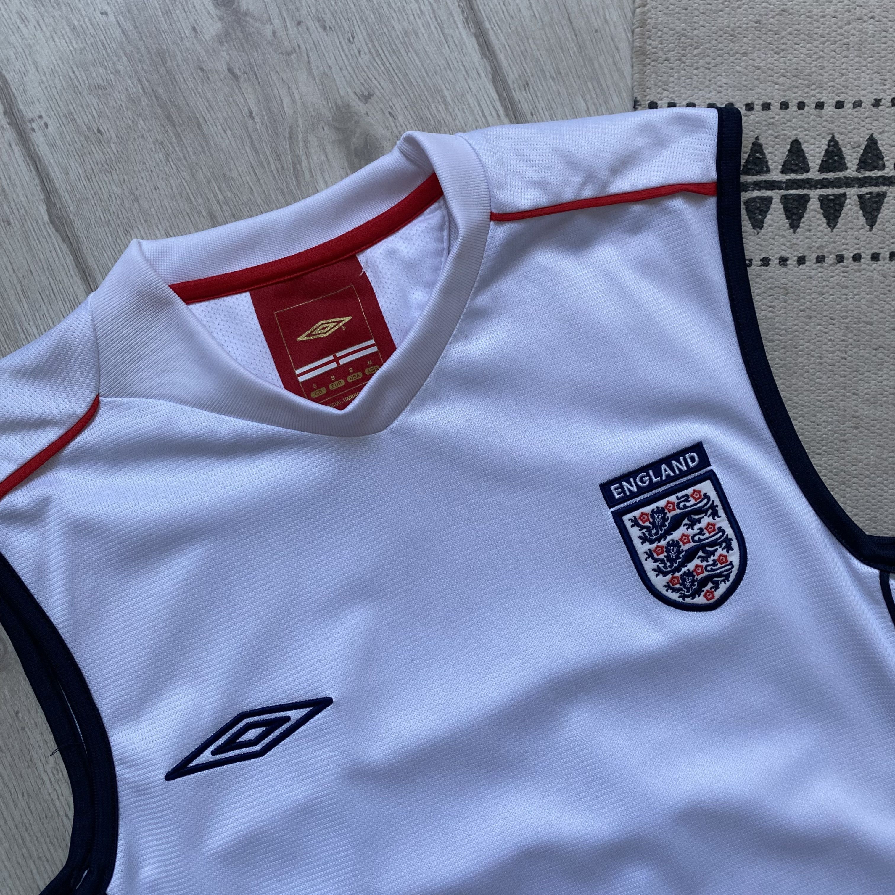 Umbro ⚽️ Vintage Umbro England union soccer jersey Y2K Sleeveless Size US S / EU 44-46 / 1 - 2 Thumbnail
