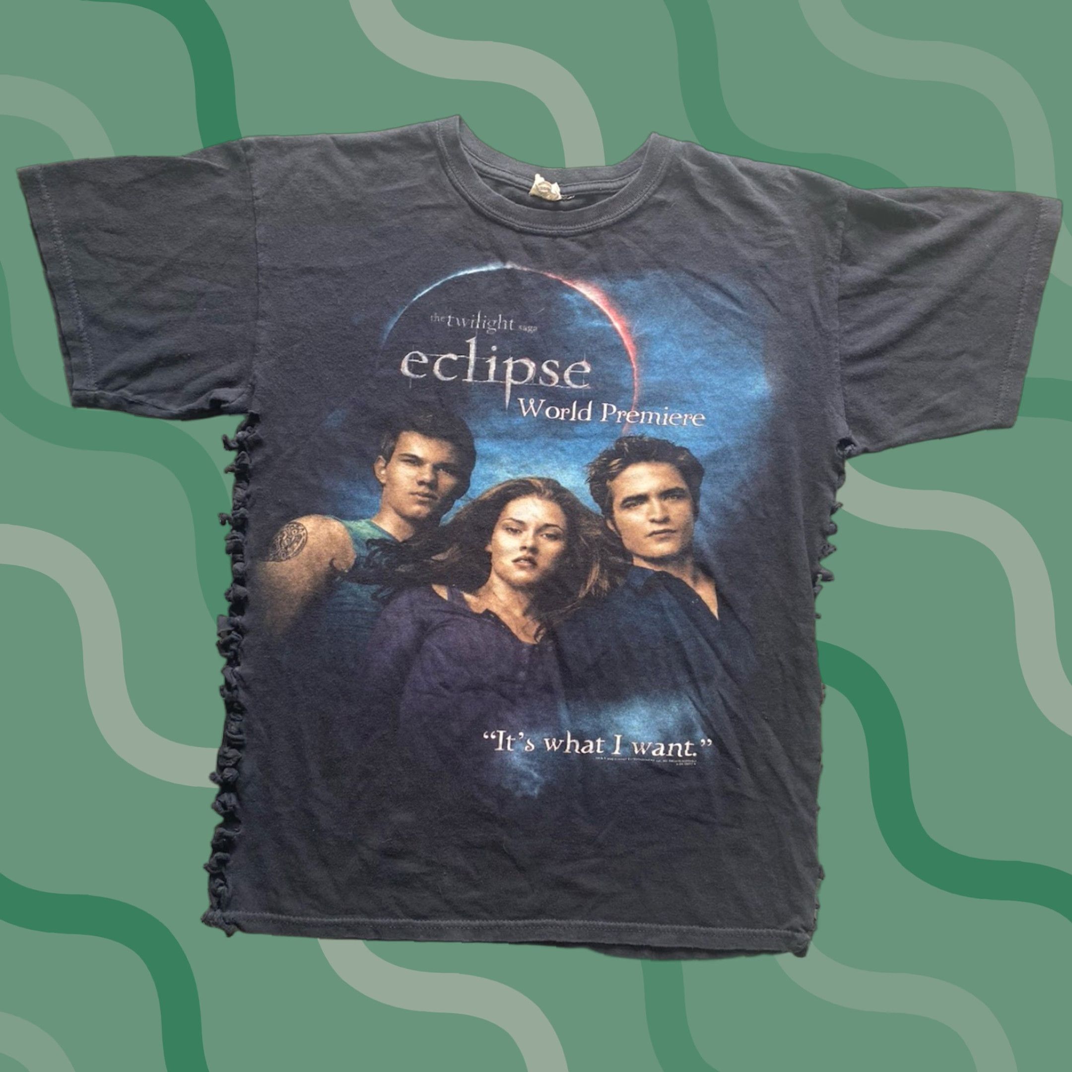 Anvil VINTAGE 2010 Twilight Eclipse World Premiere T Shirt Anvil Large Women’s Cut Tied Sides Black Movie Women L Size L / US 10 / IT 46 - 1 Thumbnail
