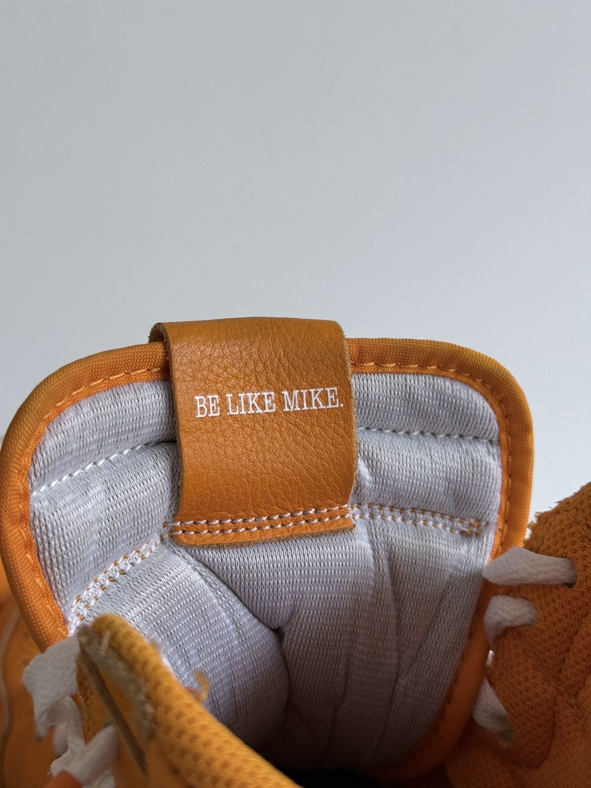Gatorade × Jordan Brand Jordan 1 Retro High Gatorade Orange Peel Sneakers Size US 10 / EU 43 - 9 Thumbnail