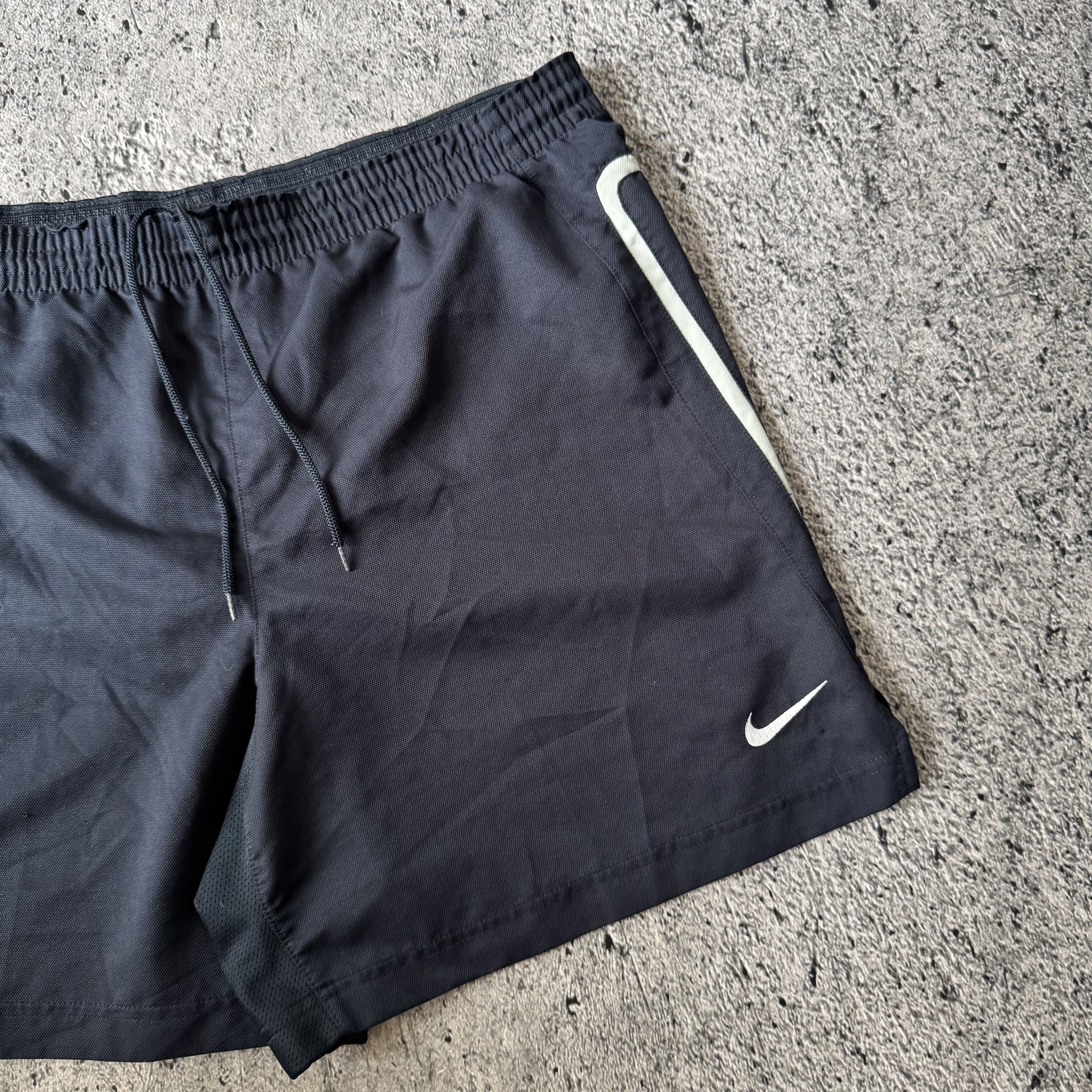 Nike Vintage T90 Nike VTG Shorts Nylon Swoosh Logo Drill Y2k Size US 34 / EU 50 - 3 Thumbnail